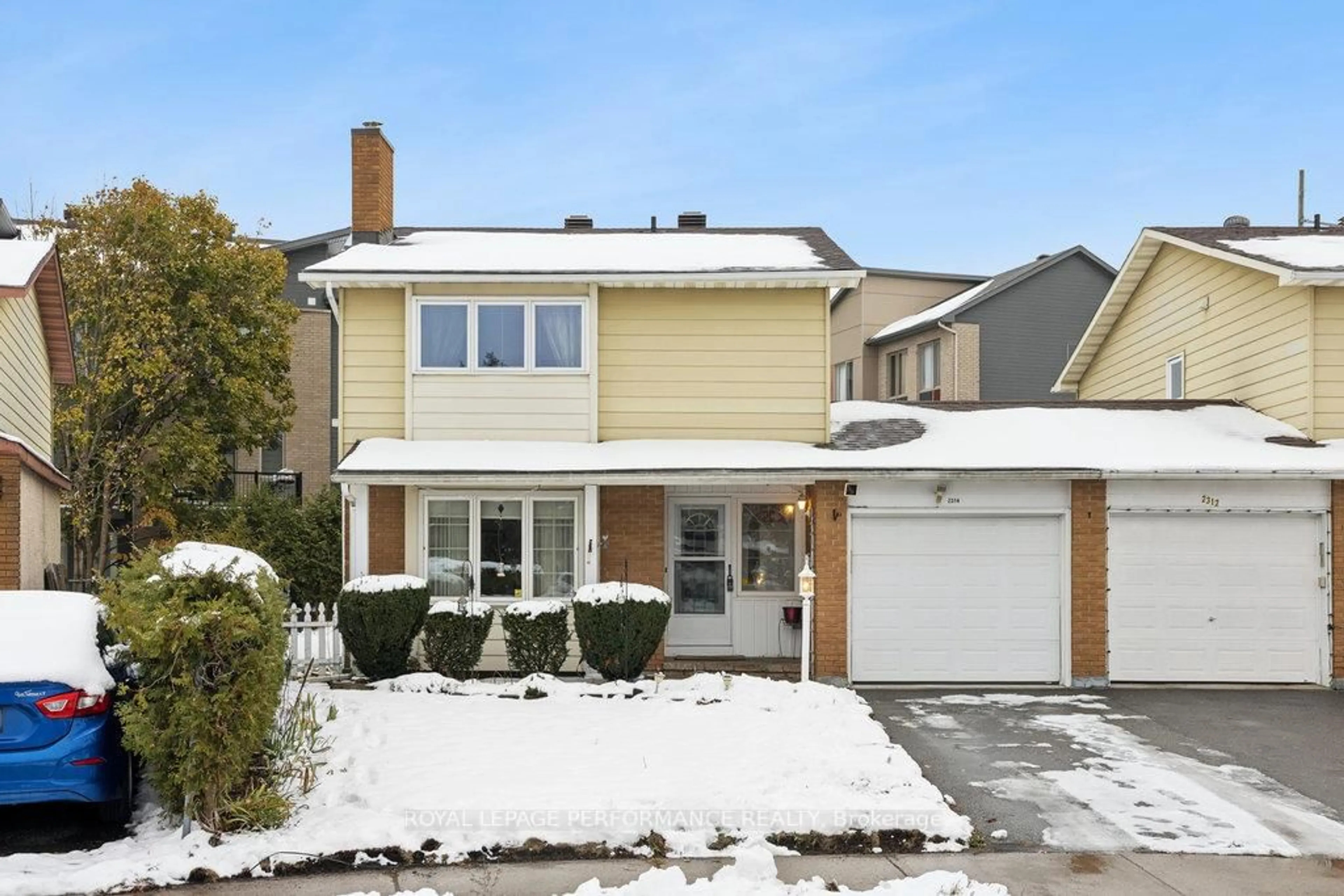 Home with vinyl exterior material, street for 2314 Cotters Cres, Ottawa Ontario K1V 8Y6