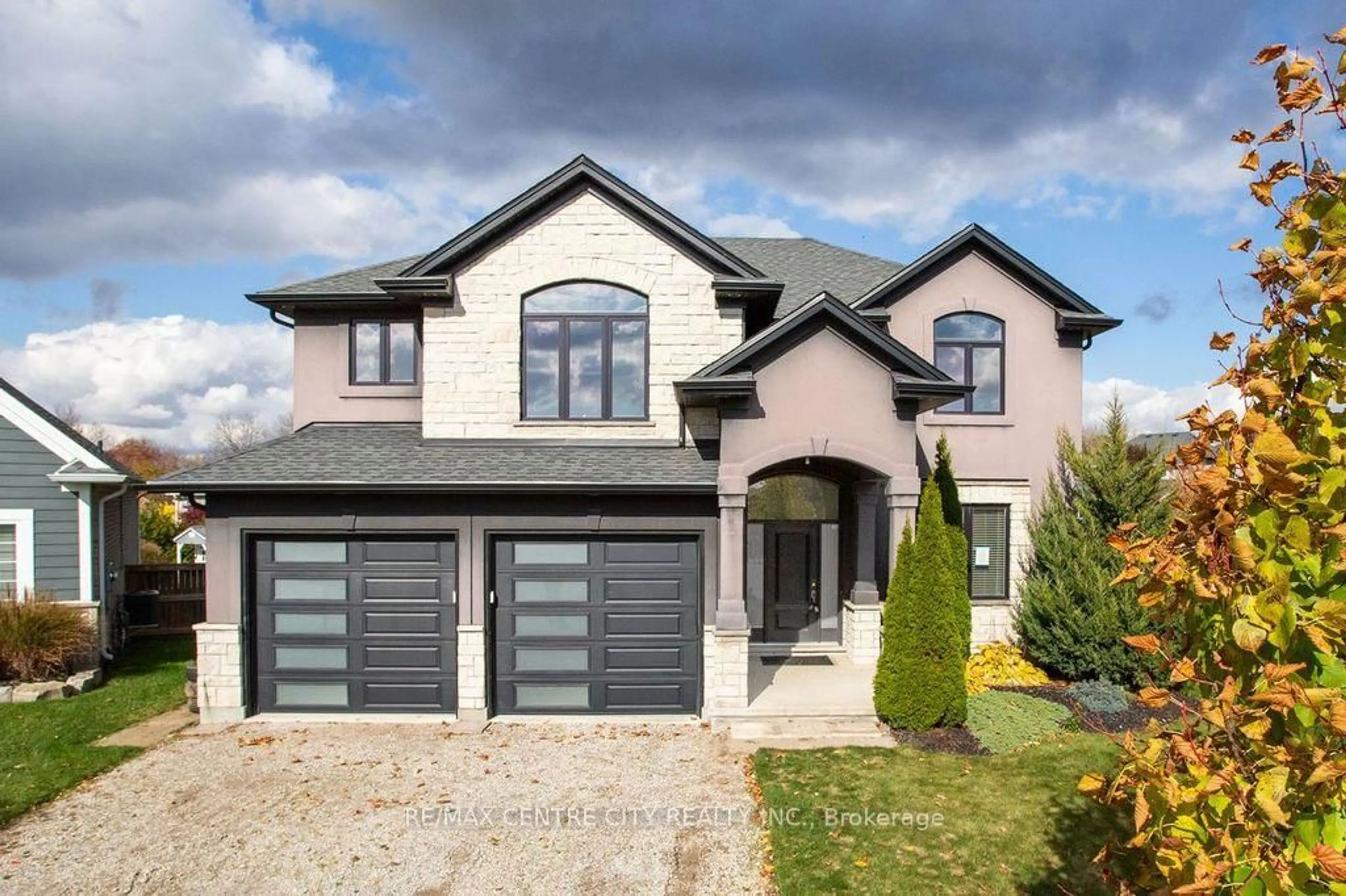 Home with brick exterior material, street for 7 Turnberry Crt, St. Thomas Ontario N5R 0G2