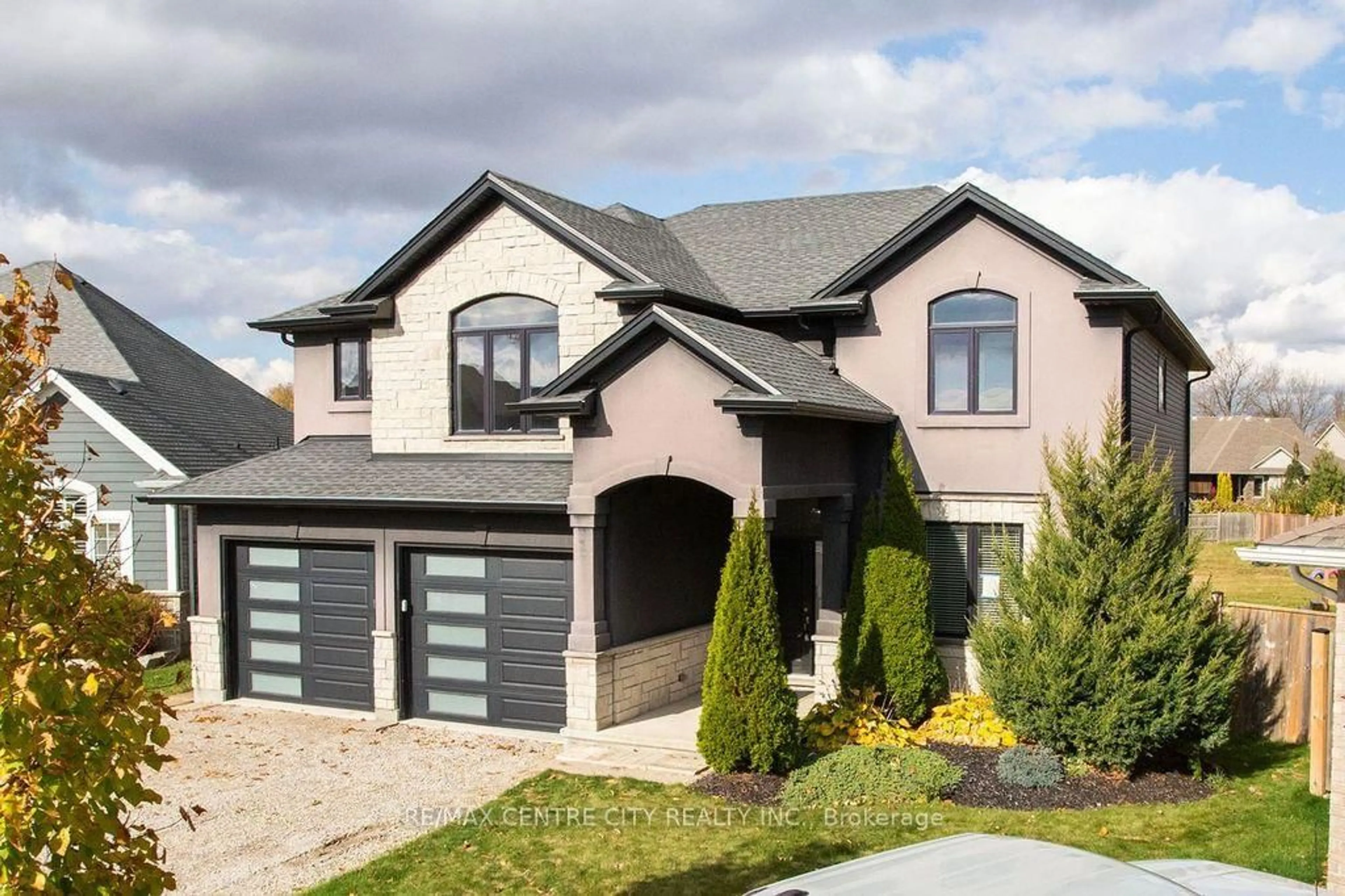 Home with brick exterior material, street for 7 Turnberry Crt, St. Thomas Ontario N5R 0G2