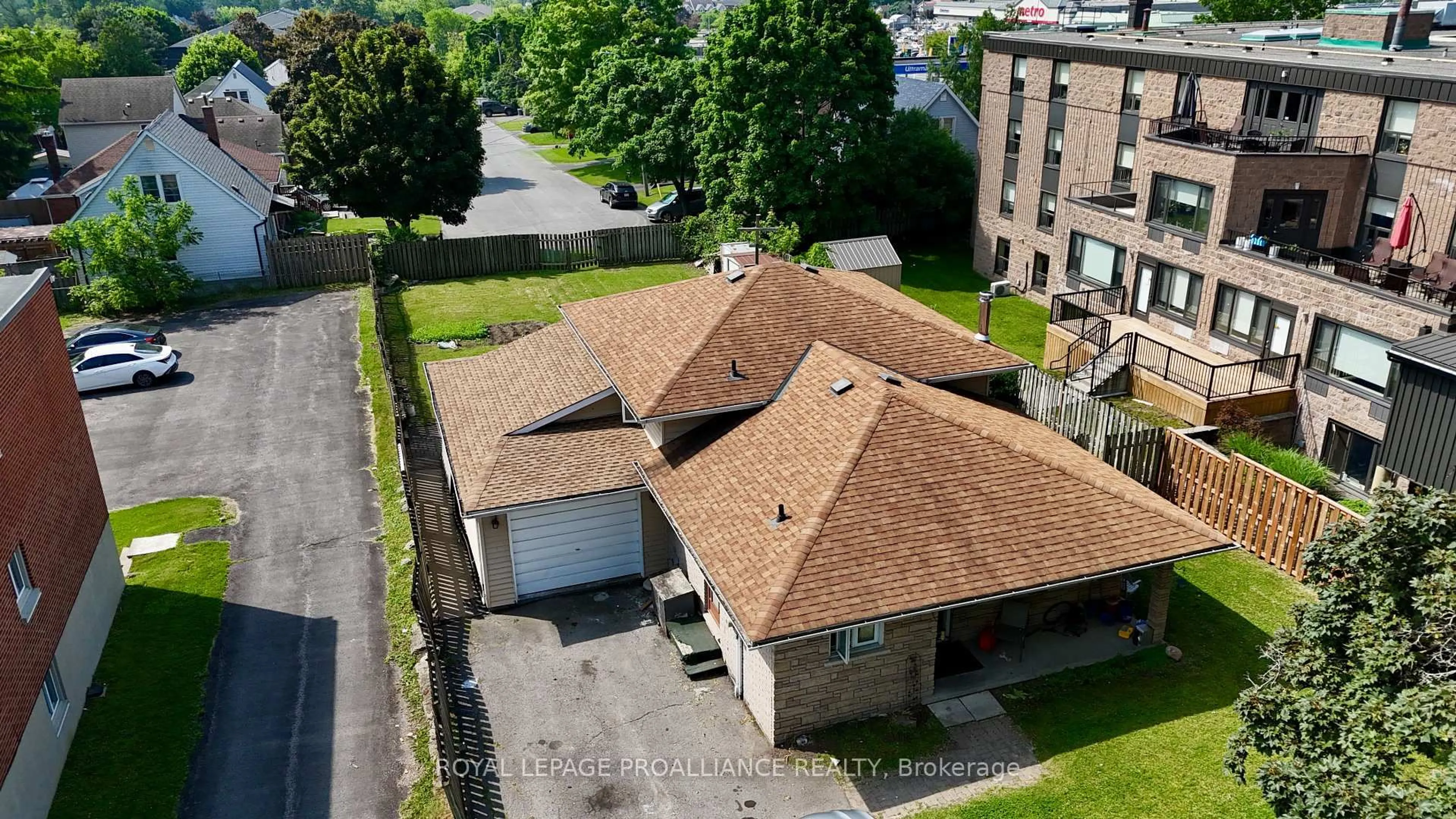 A pic from outside/outdoor area/front of a property/back of a property/a pic from drone, unknown for 57 Donald St, Belleville Ontario K8P 2J2