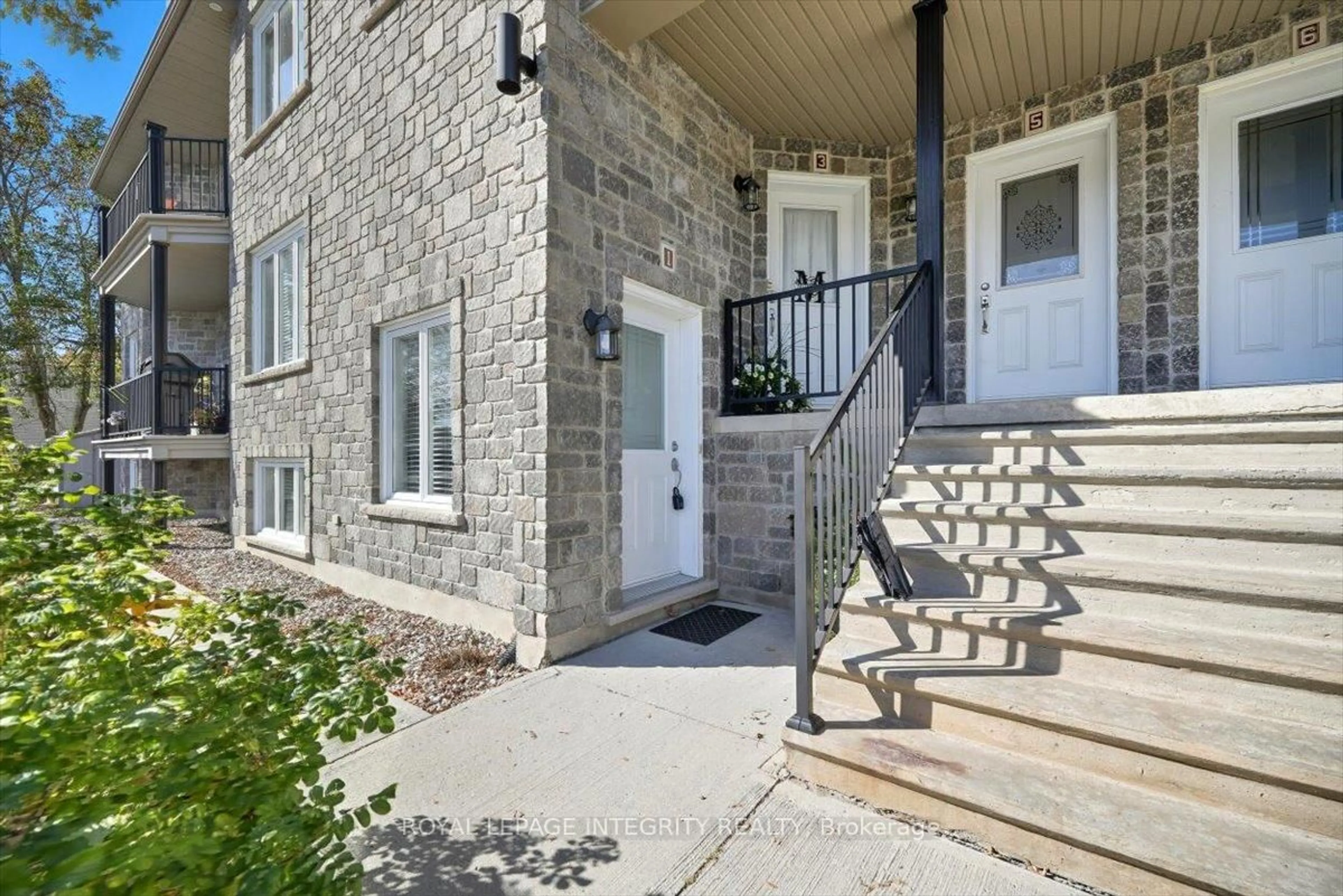 Unknown for 46 Cambridge St #1, The Nation Ontario K0A 2M0