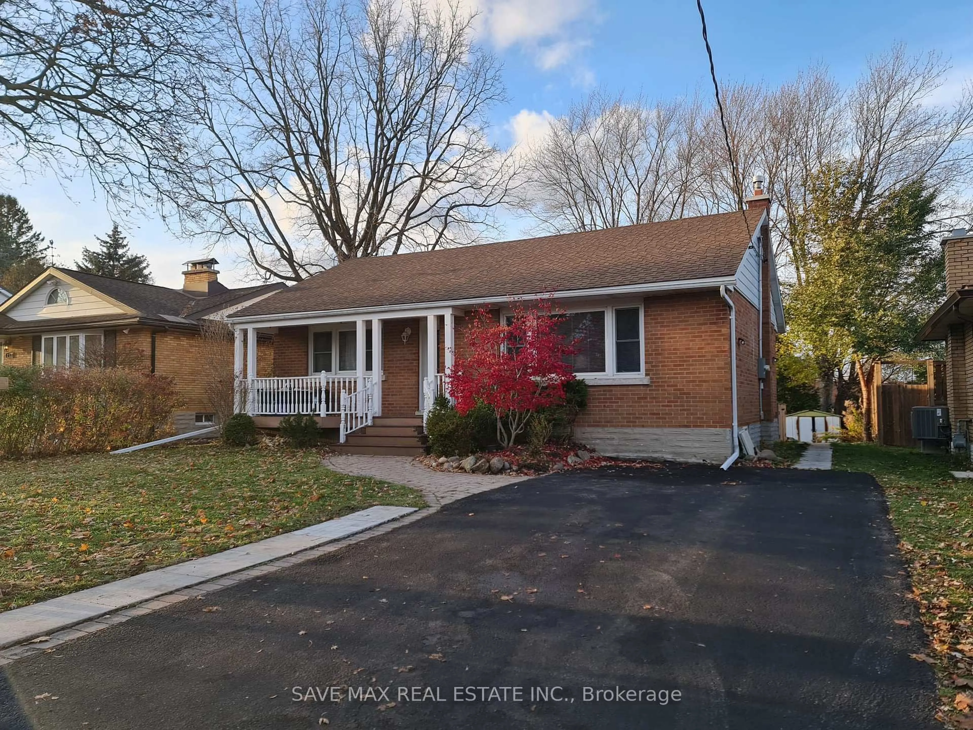 Home with brick exterior material, street for 214 CORNWALL St, Waterloo Ontario N2J 1H8