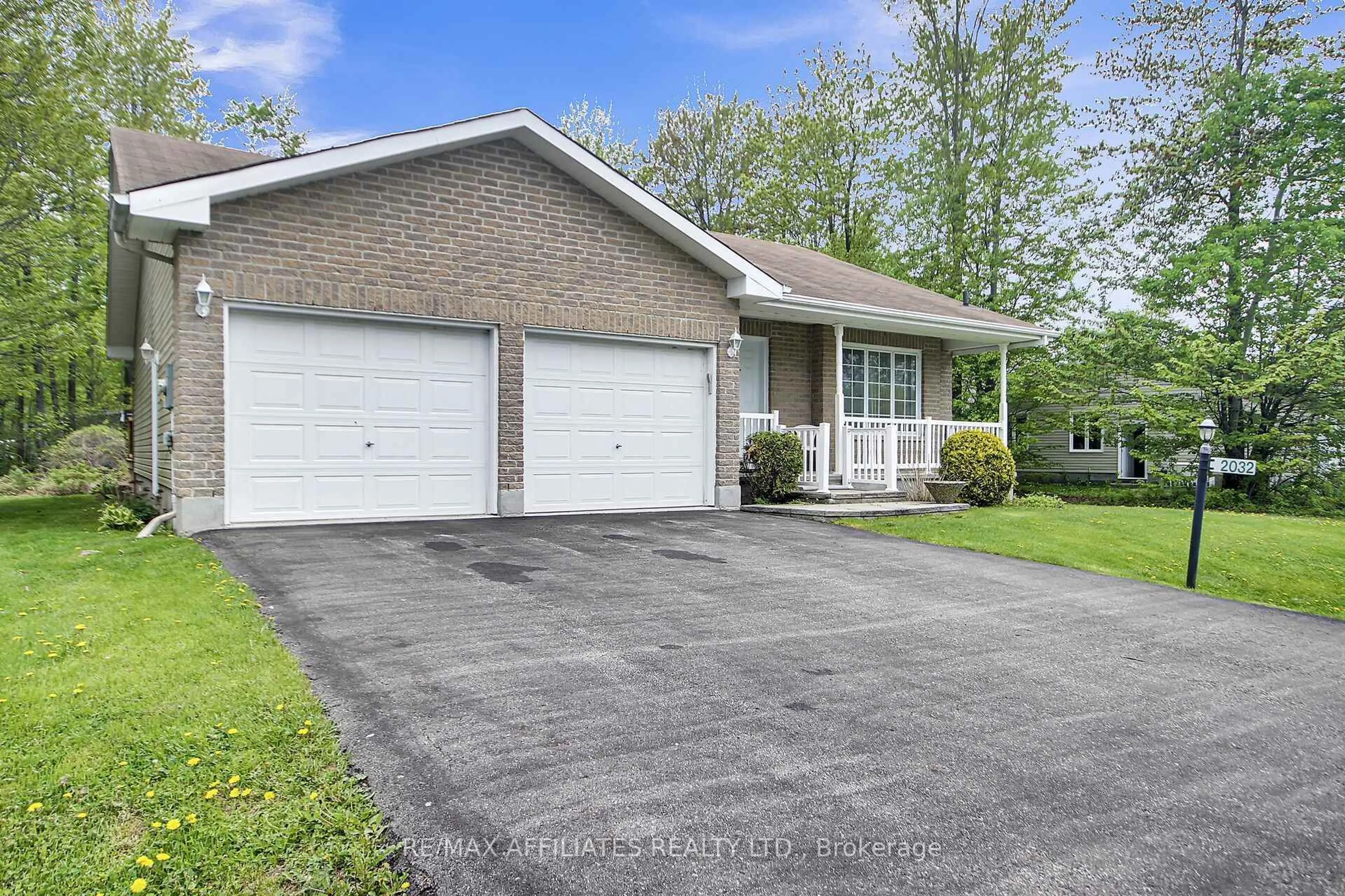 Unknown for 2032 Sun Vista Private, Ottawa Ontario K4P 0A7