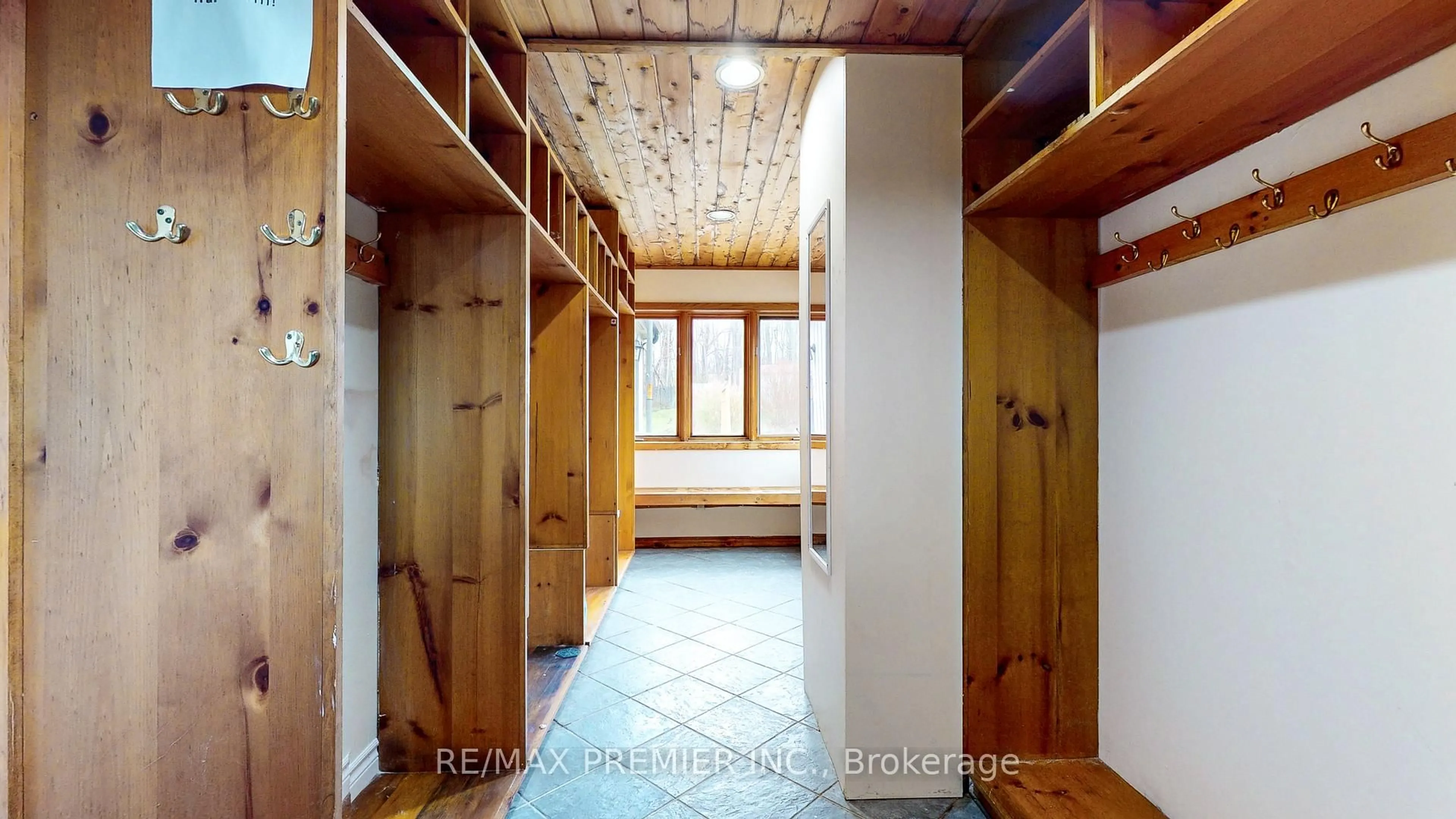 Unknown for 196 Summit View Crt, Blue Mountains Ontario N0H 1J0