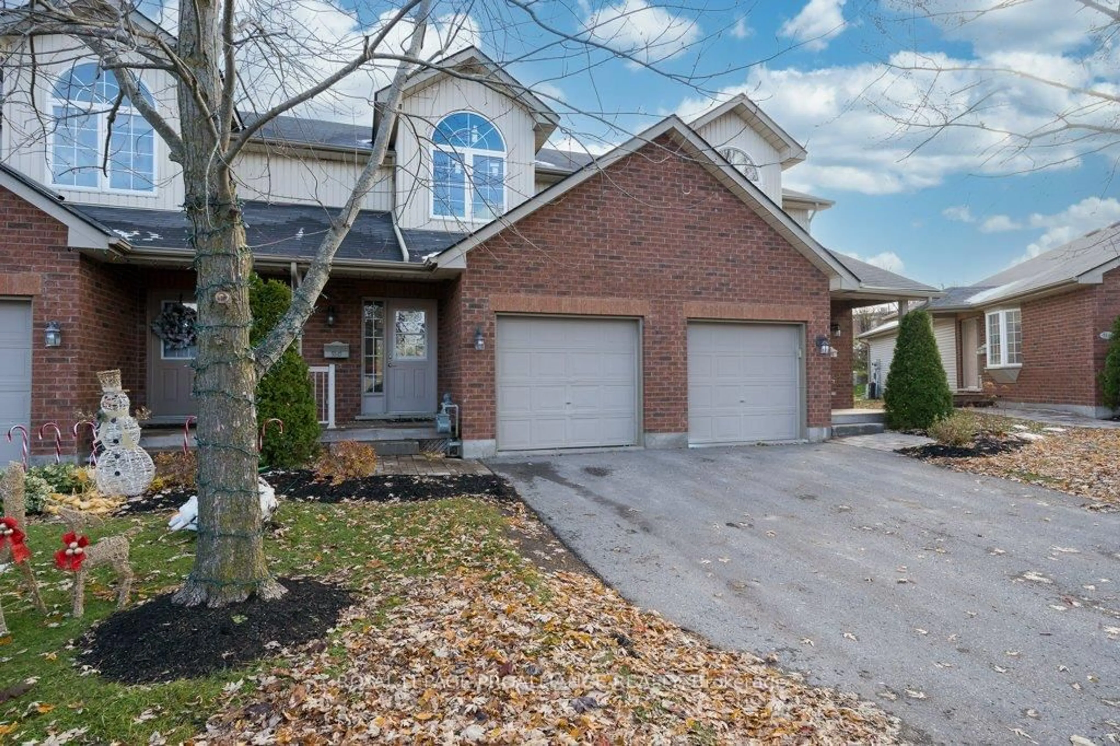 Home with brick exterior material, street for 35 Albion St #17, Belleville Ontario K8N 5Y8