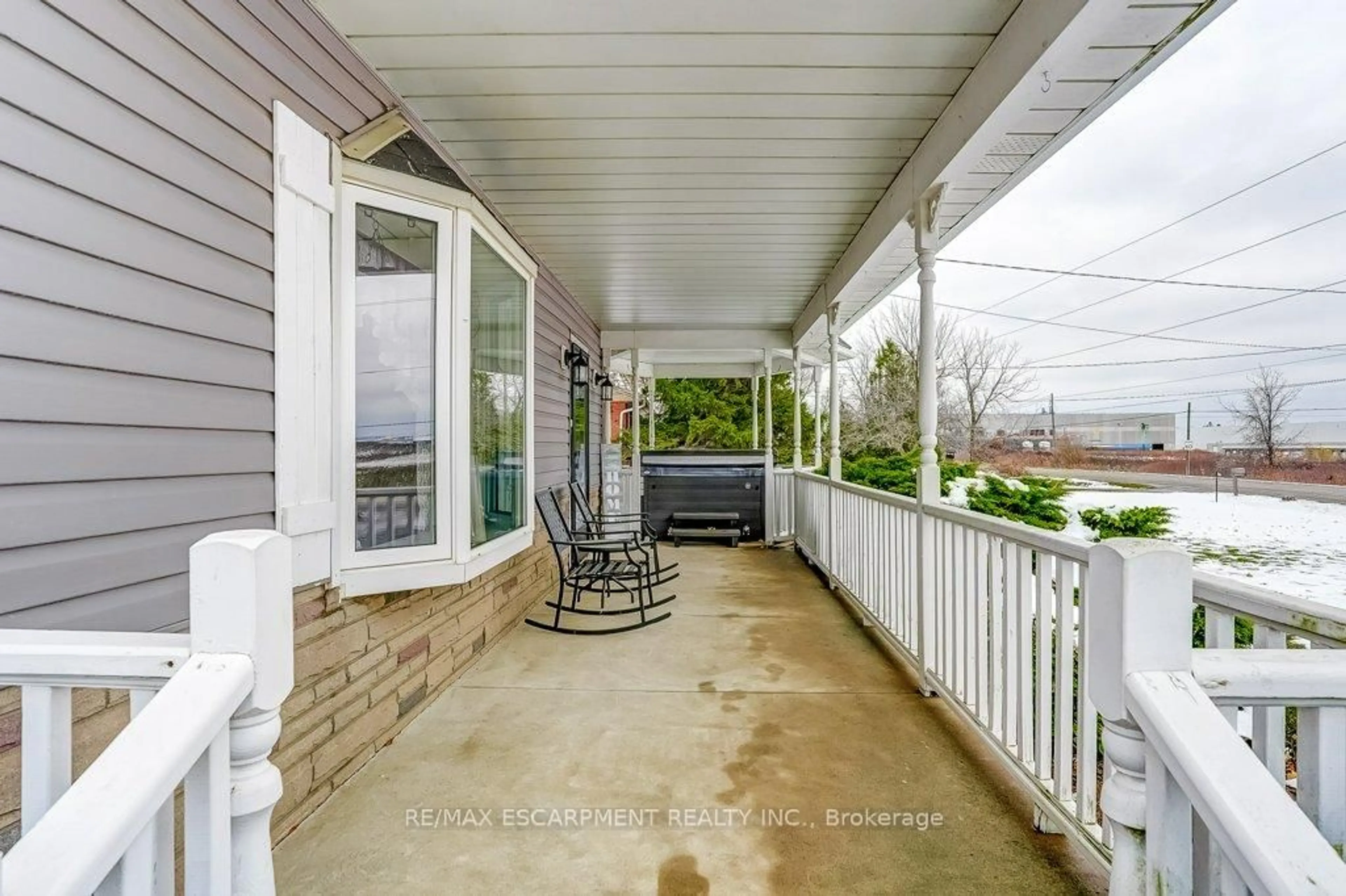Patio, street for 9188 Dickenson Rd, Hamilton Ontario L0R 1W0