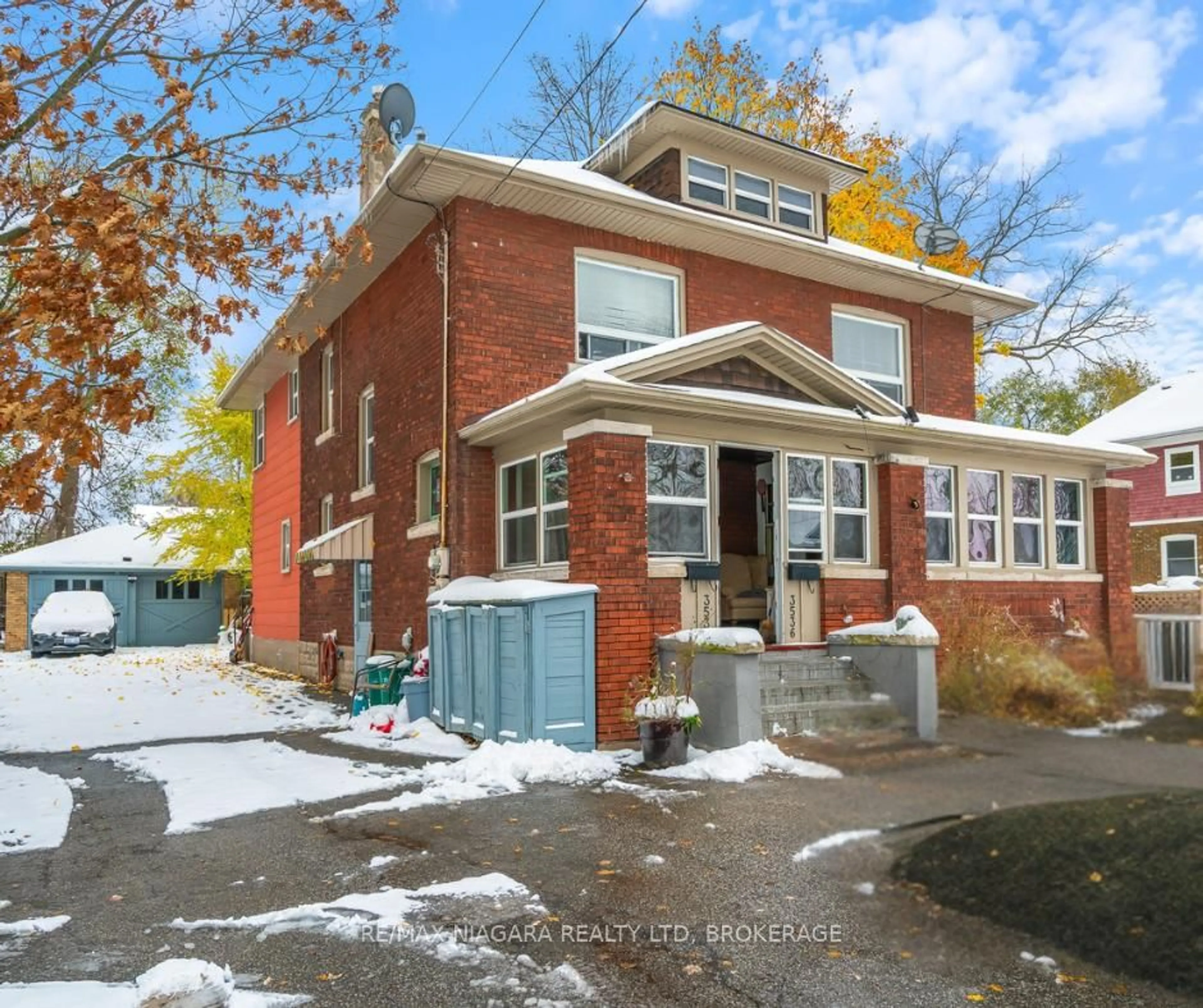 Home with brick exterior material, street for 3536 Bond St, Niagara Falls Ontario L2G 6H8
