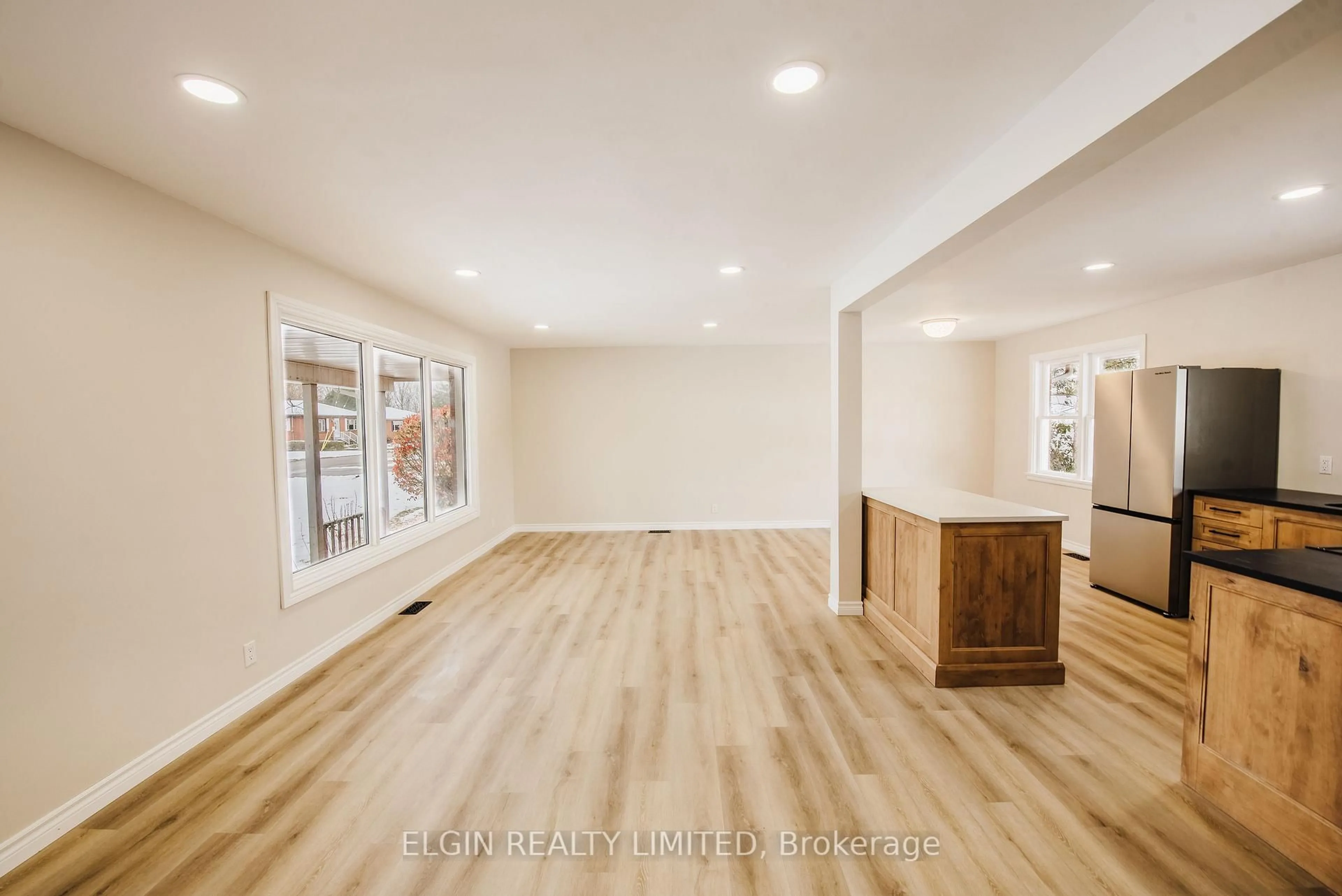 Unknown for 253 Alma St, St. Thomas Ontario N5P 3B9