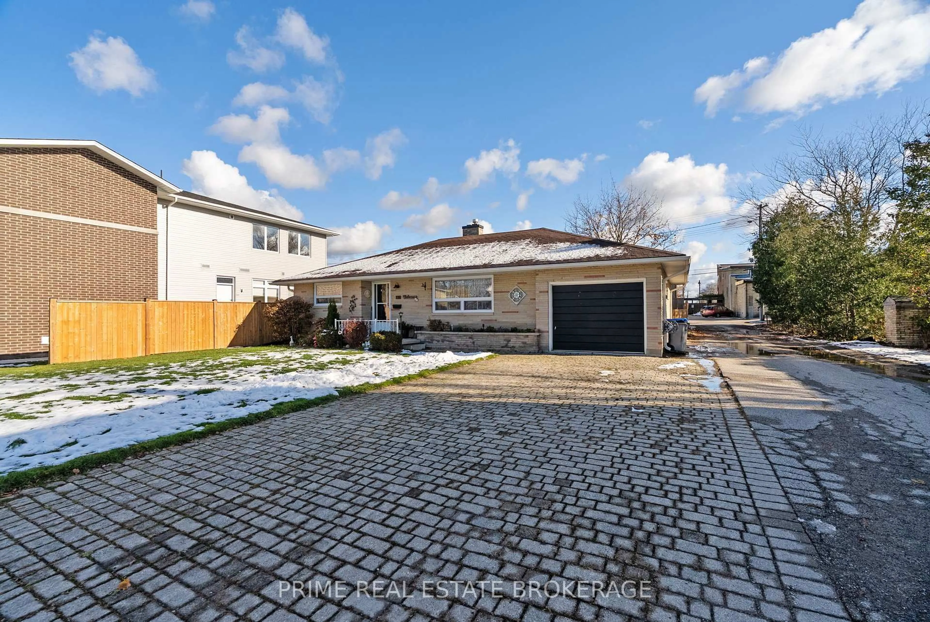 Unknown for 376 William St, South Huron Ontario N0M 1S6