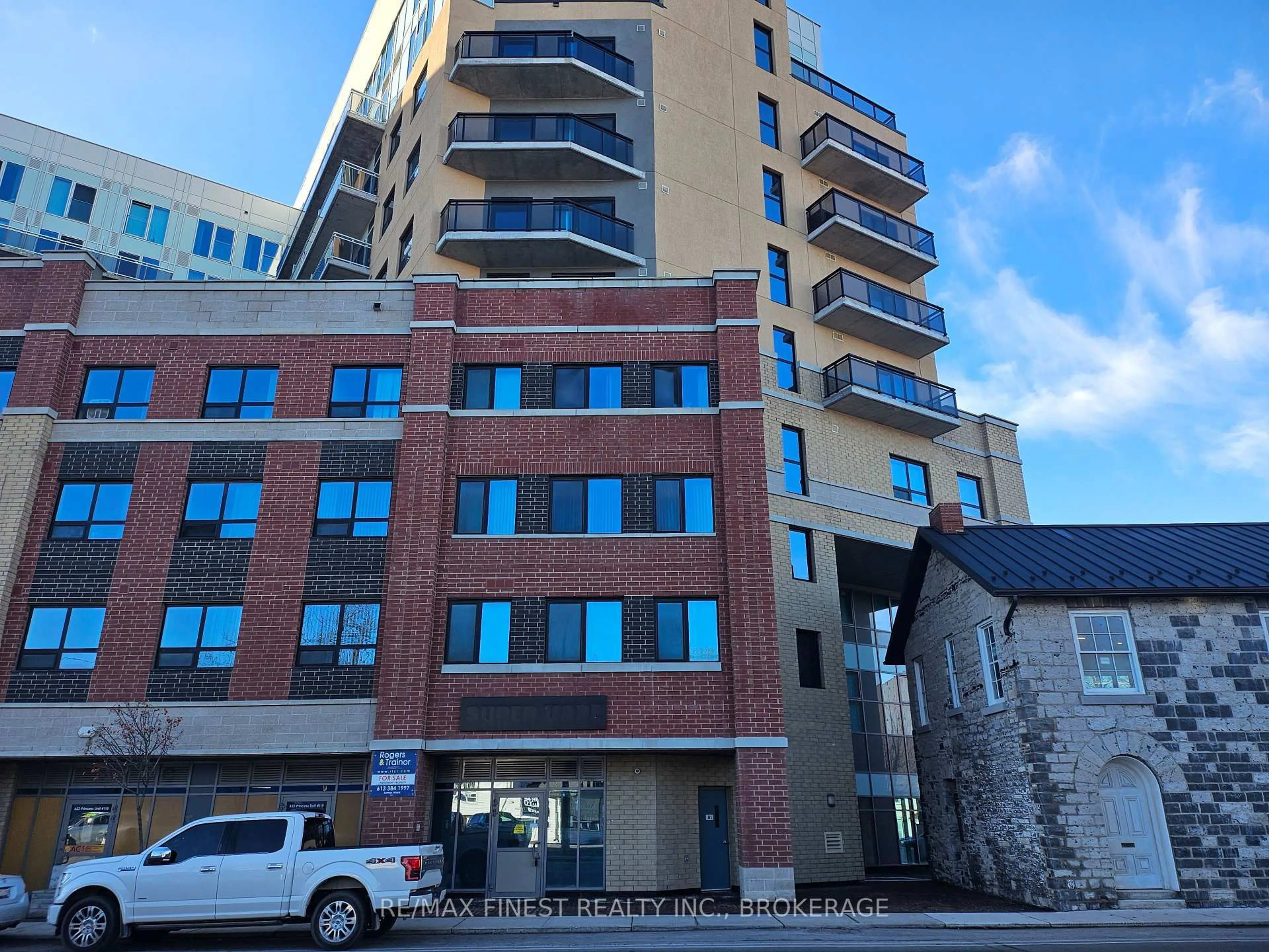 A pic from outside/outdoor area/front of a property/back of a property/a pic from drone, building for 652 Princess St #710, Kingston Ontario K7L 1E5