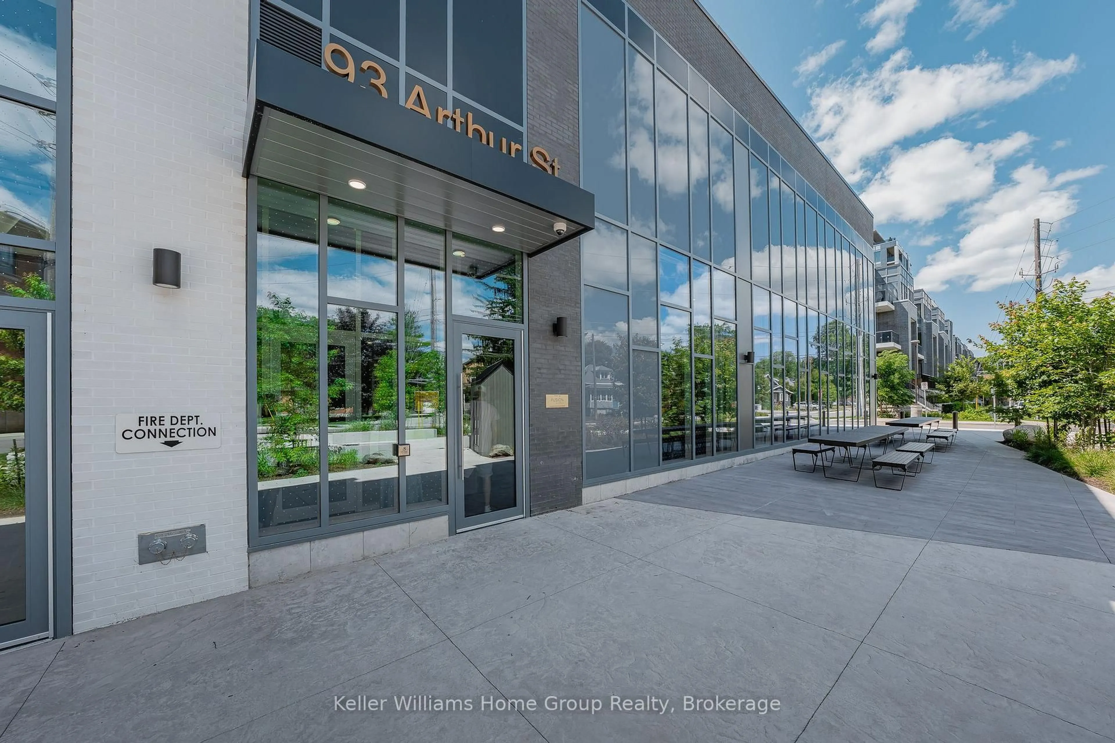 Unknown for 93 Arthur St #714, Guelph Ontario N1E 0T3