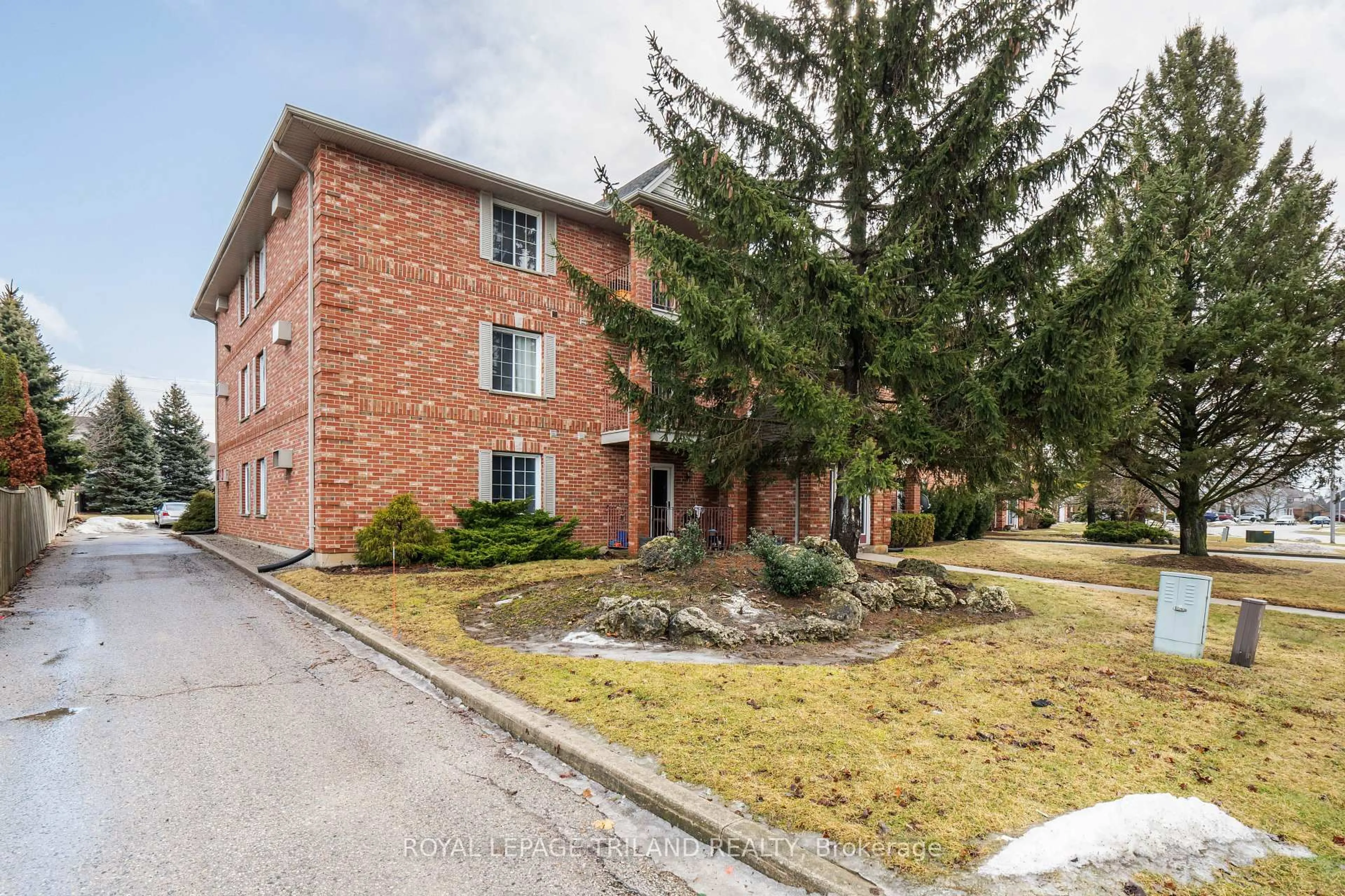 Unknown for 70 STOKES Rd, St. Thomas Ontario N5R 6A9