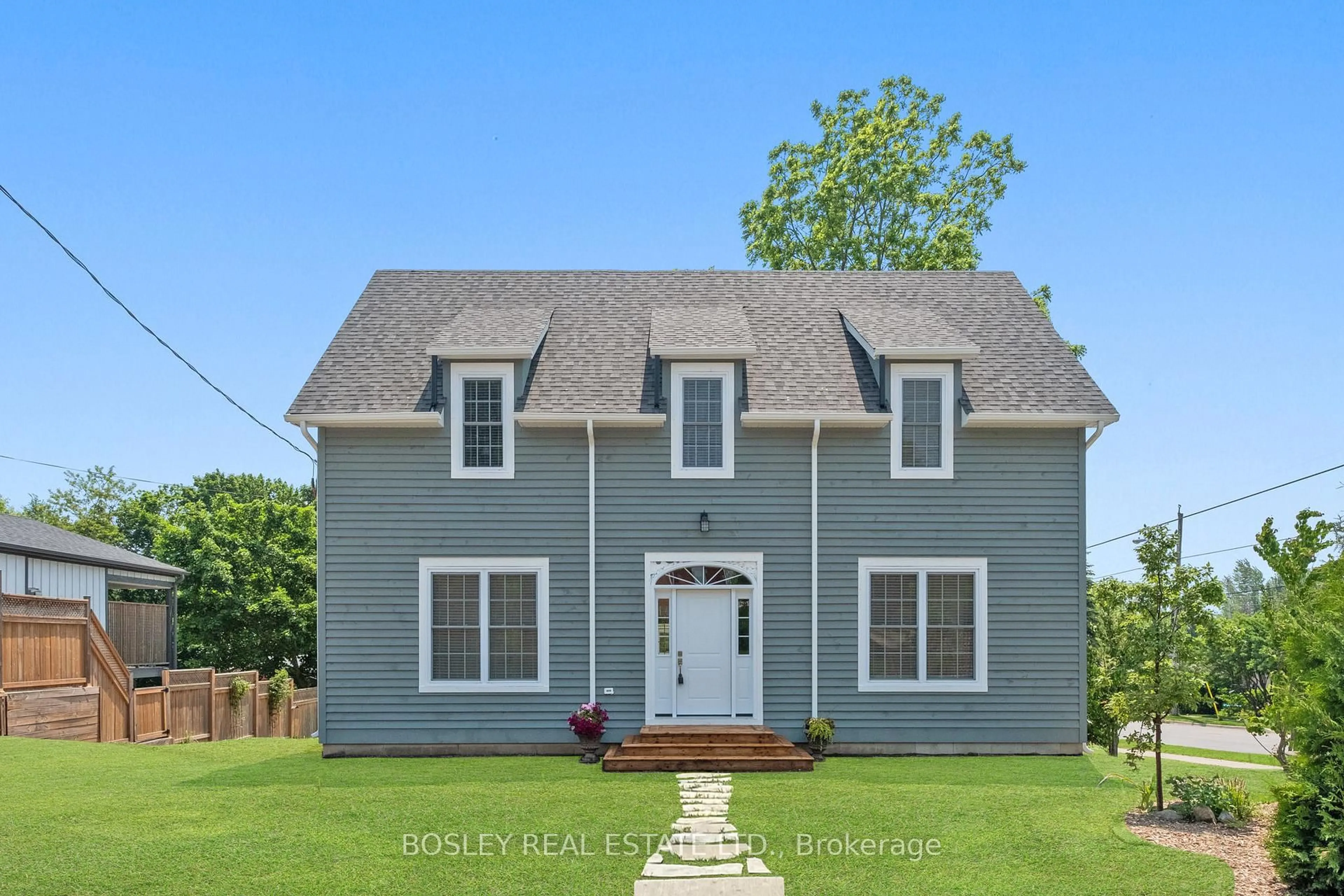 Home with vinyl exterior material, street for 161 Bruton St, Port Hope Ontario L1A 1V6