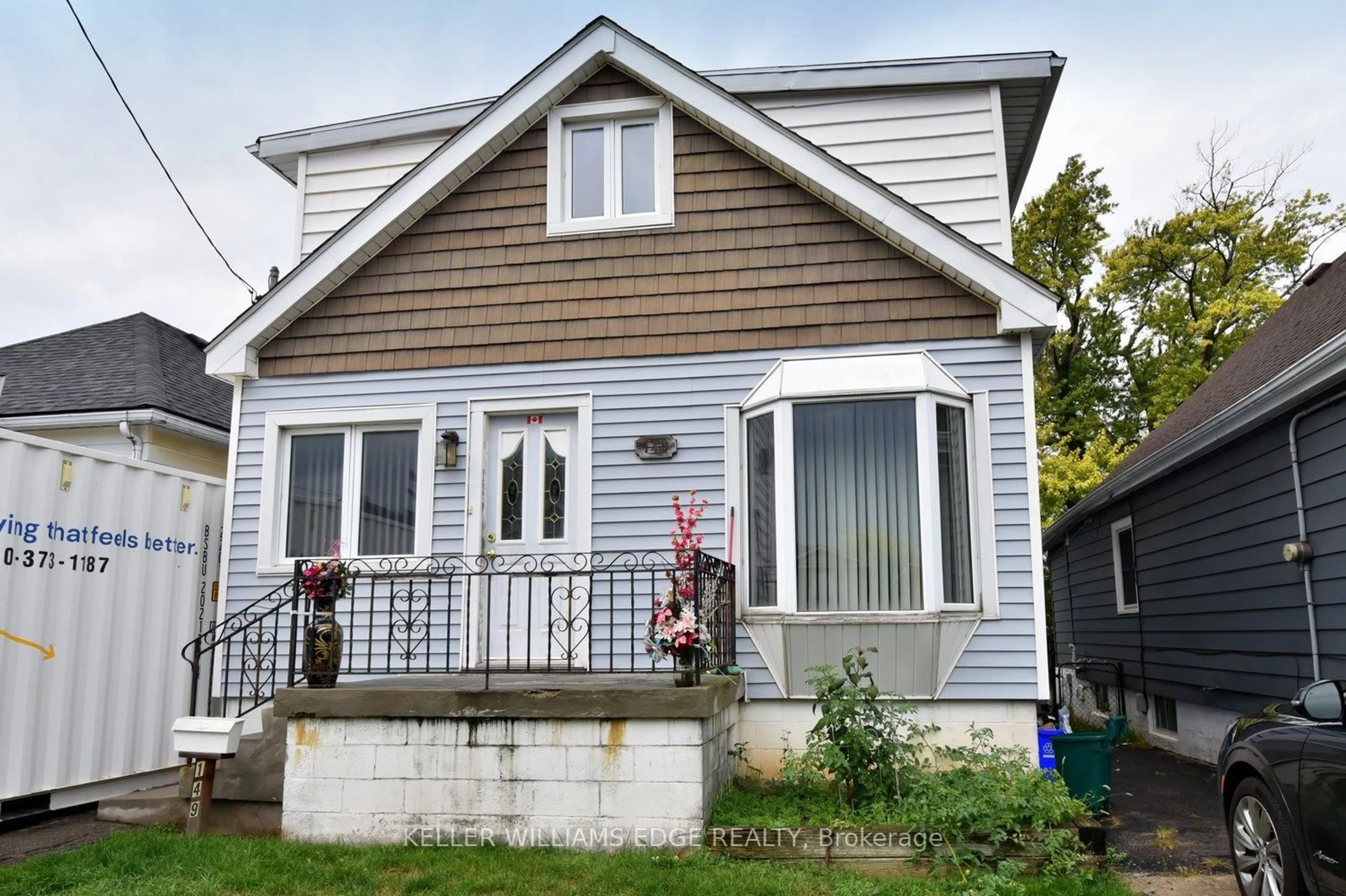 Home with vinyl exterior material, street for 149 Ivon Ave, Hamilton Ontario L8H 5S7