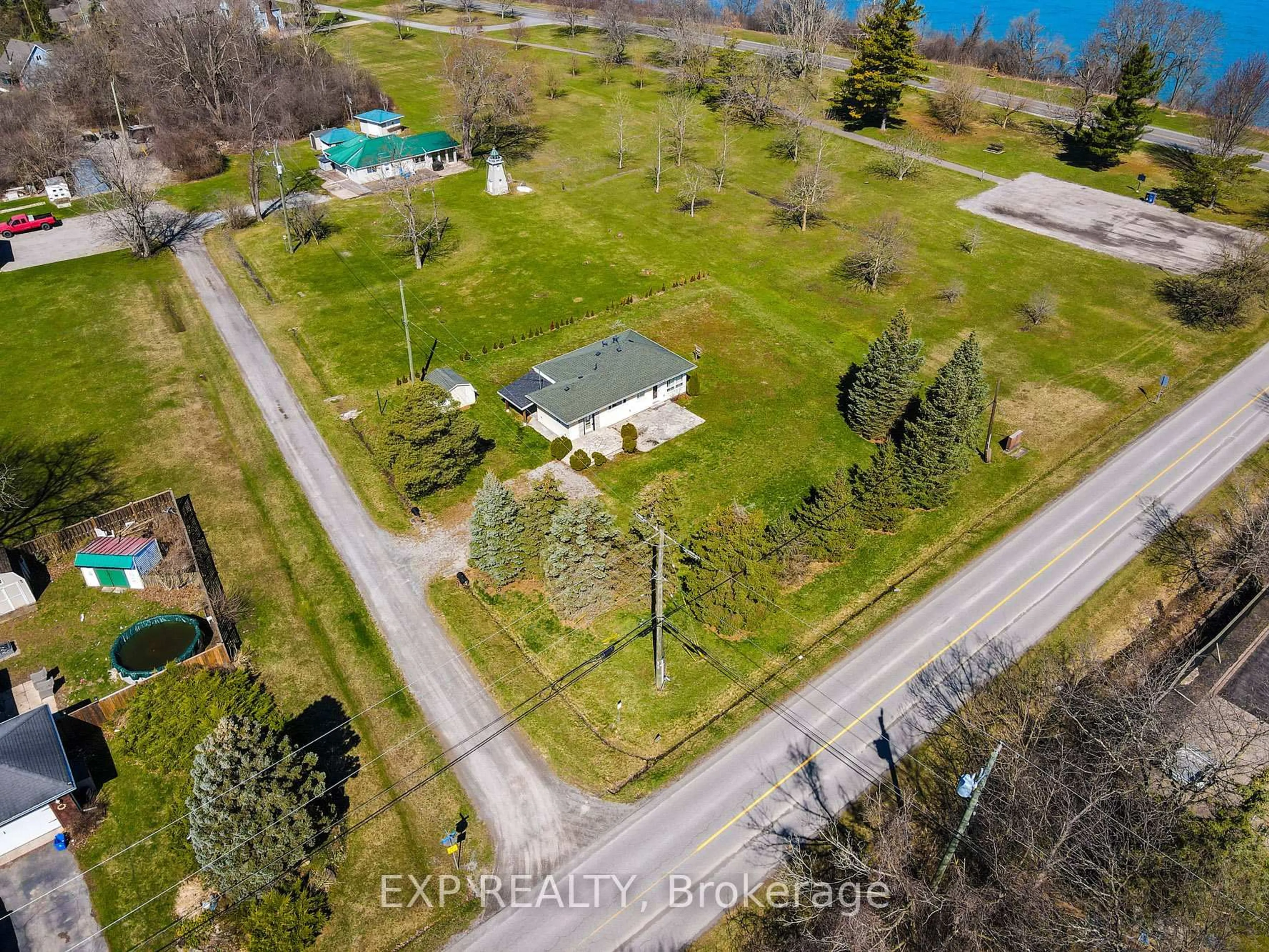 A pic from outside/outdoor area/front of a property/back of a property/a pic from drone, water/lake/river/ocean view for 2651 Mcaffee St, Fort Erie Ontario L2A 5M4