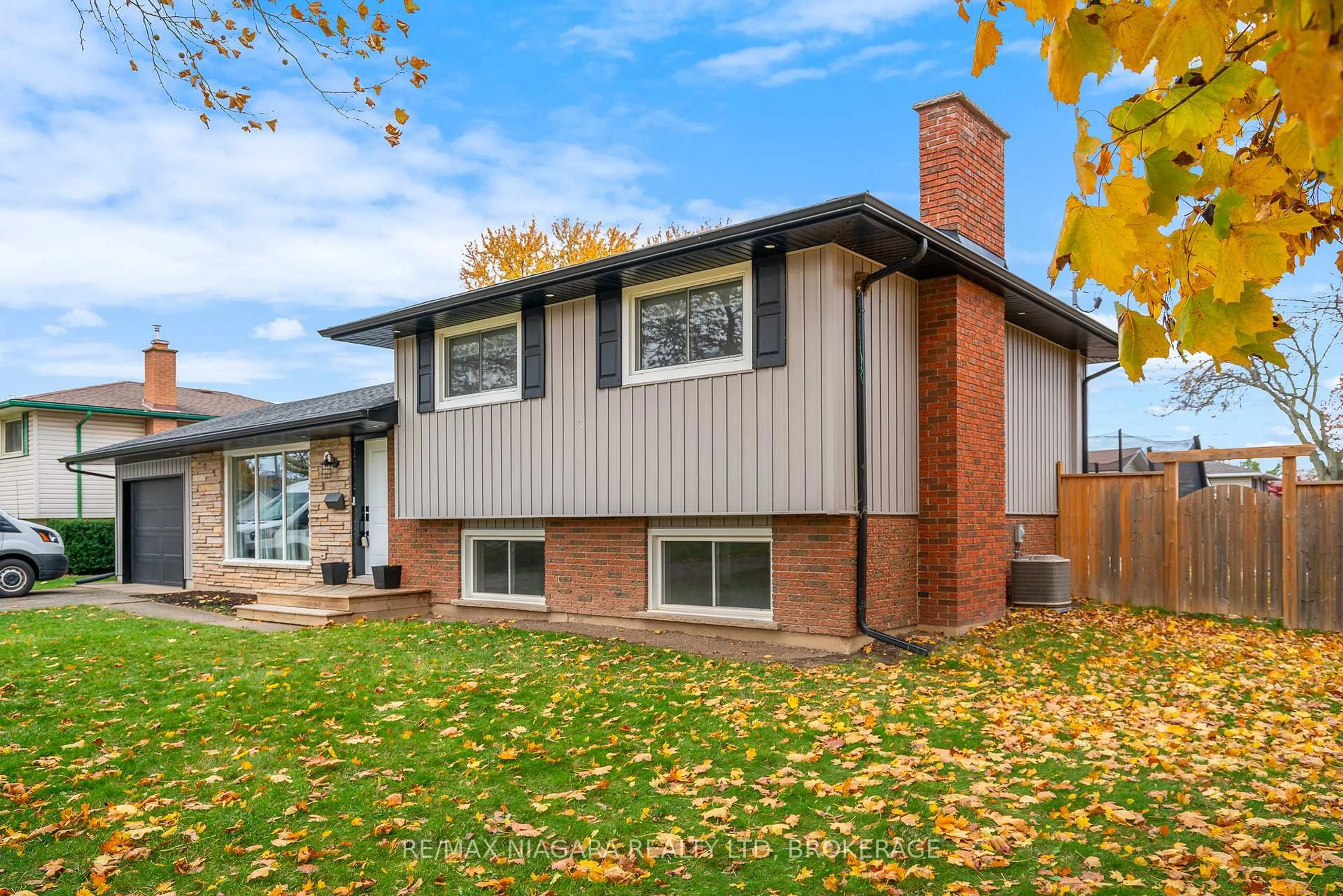 Home with brick exterior material, street for 3 Florence St, St. Catharines Ontario L2N 3G5