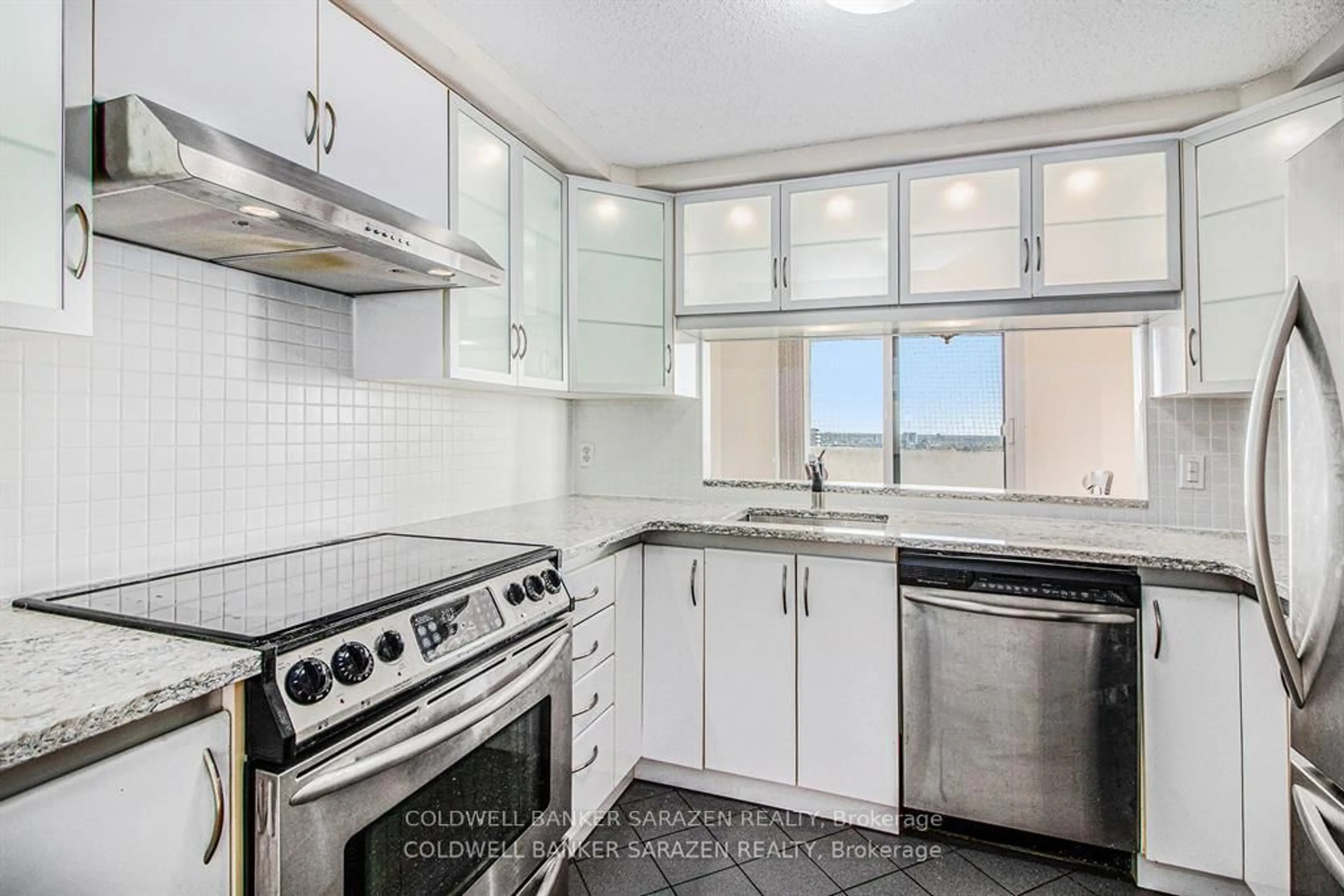 Standard kitchen, ceramic/tile floor for 199 Kent St #2307, Ottawa Ontario K2P 2K8