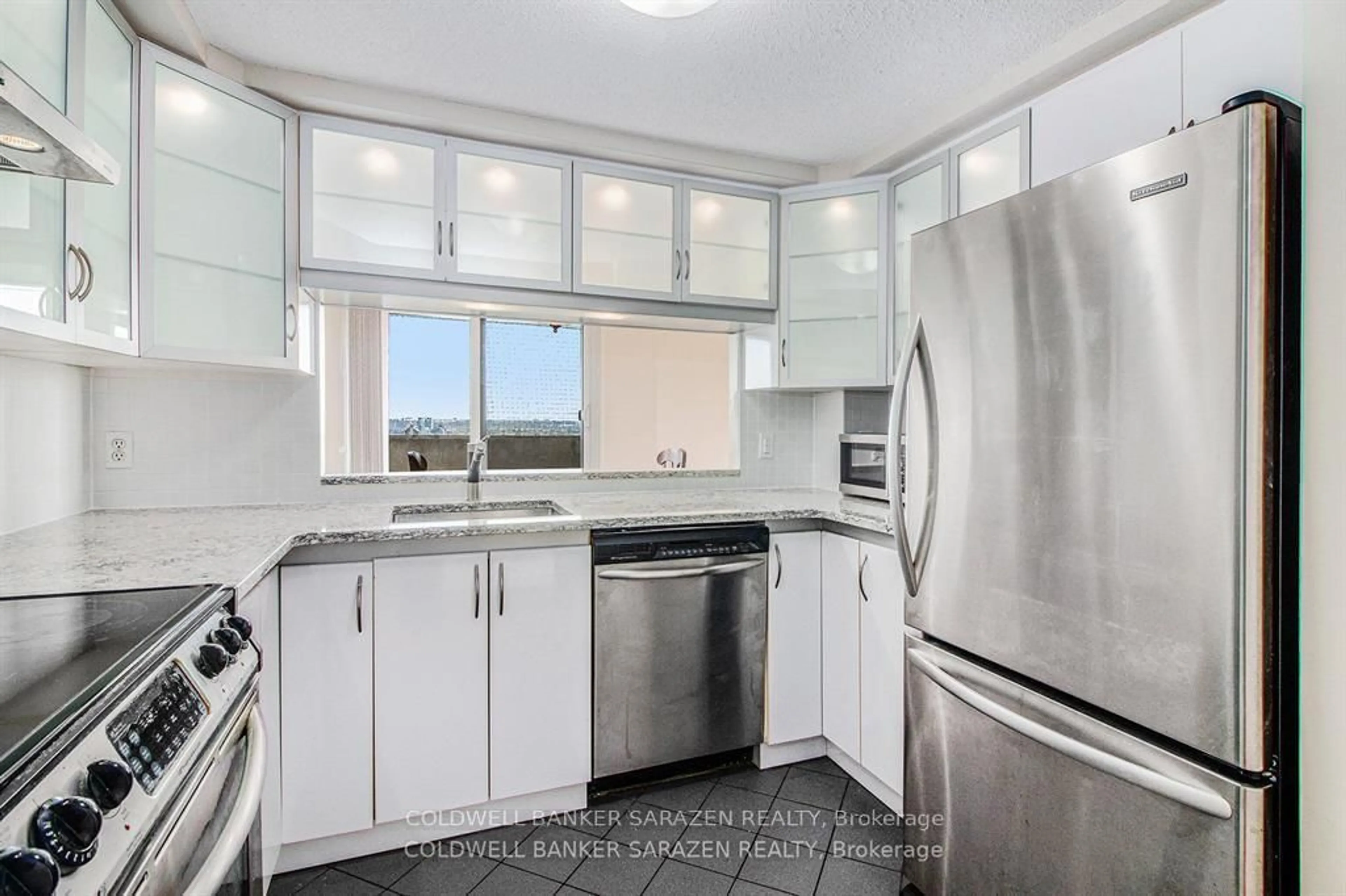 Standard kitchen, ceramic/tile floor for 199 Kent St #2307, Ottawa Ontario K2P 2K8