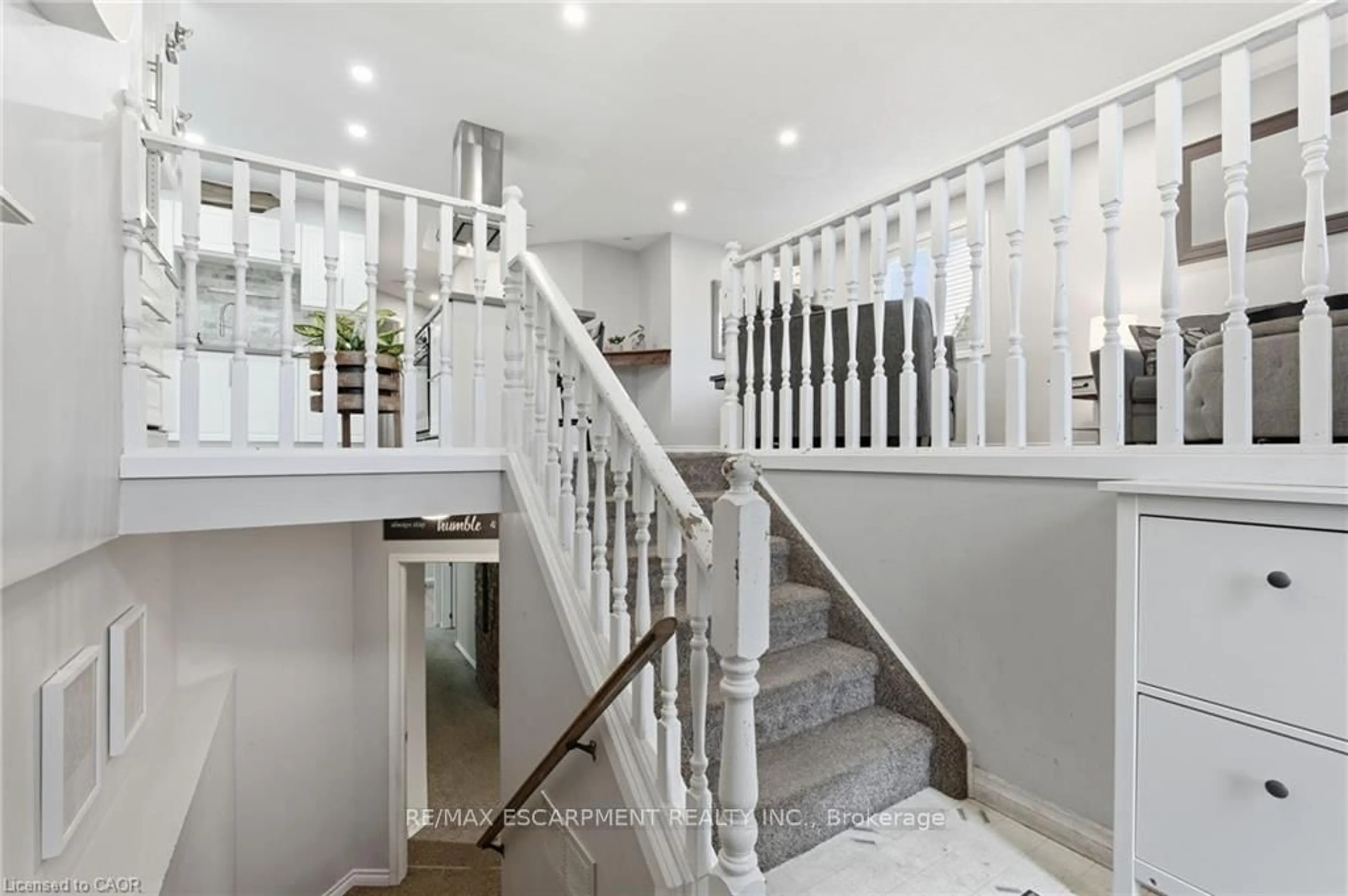 Stairs for 29 Strong Crt, Brantford Ontario N3R 7Y4