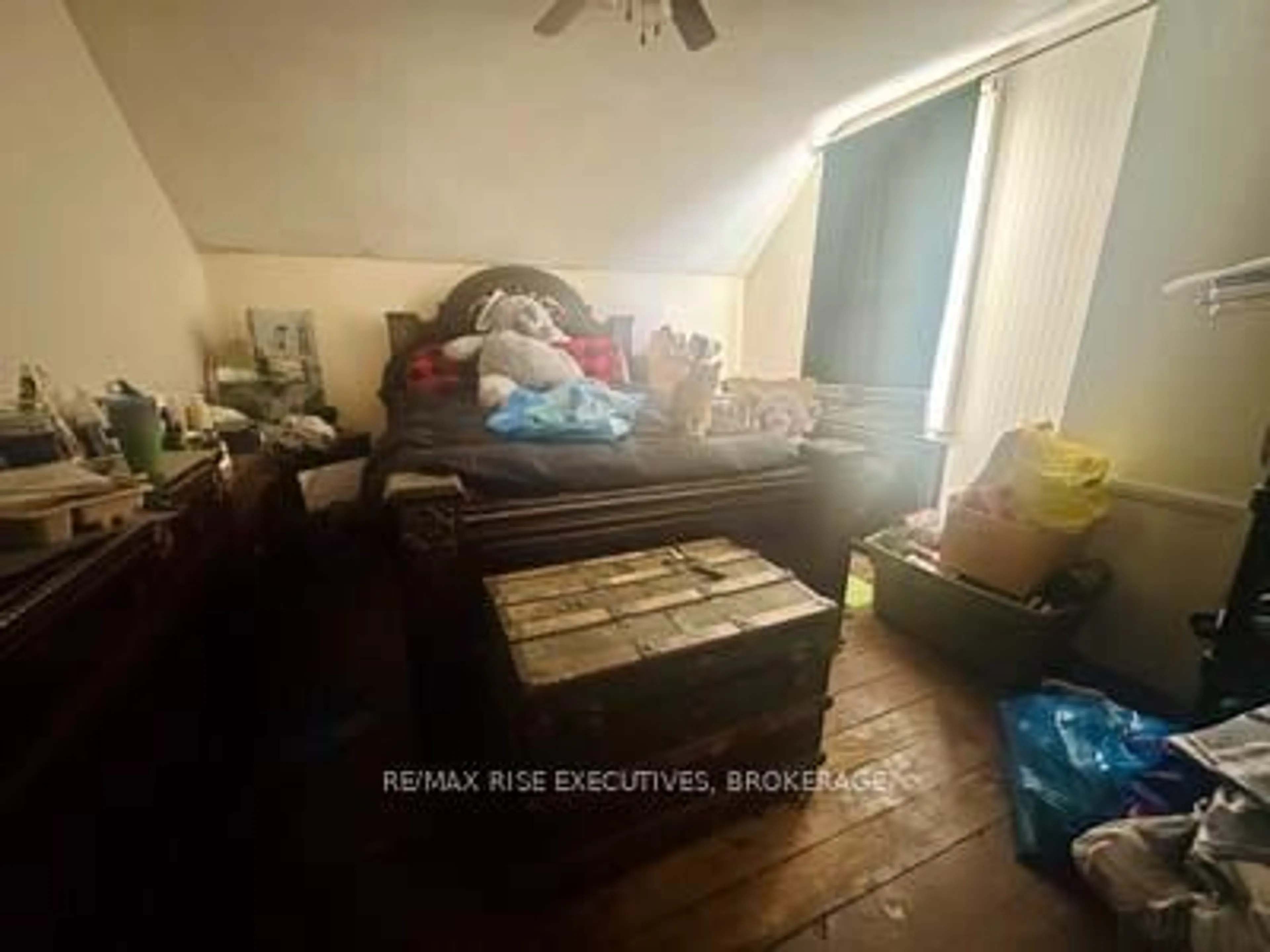 A pic of a room for 135 Green St, Deseronto Ontario K0K 1X0