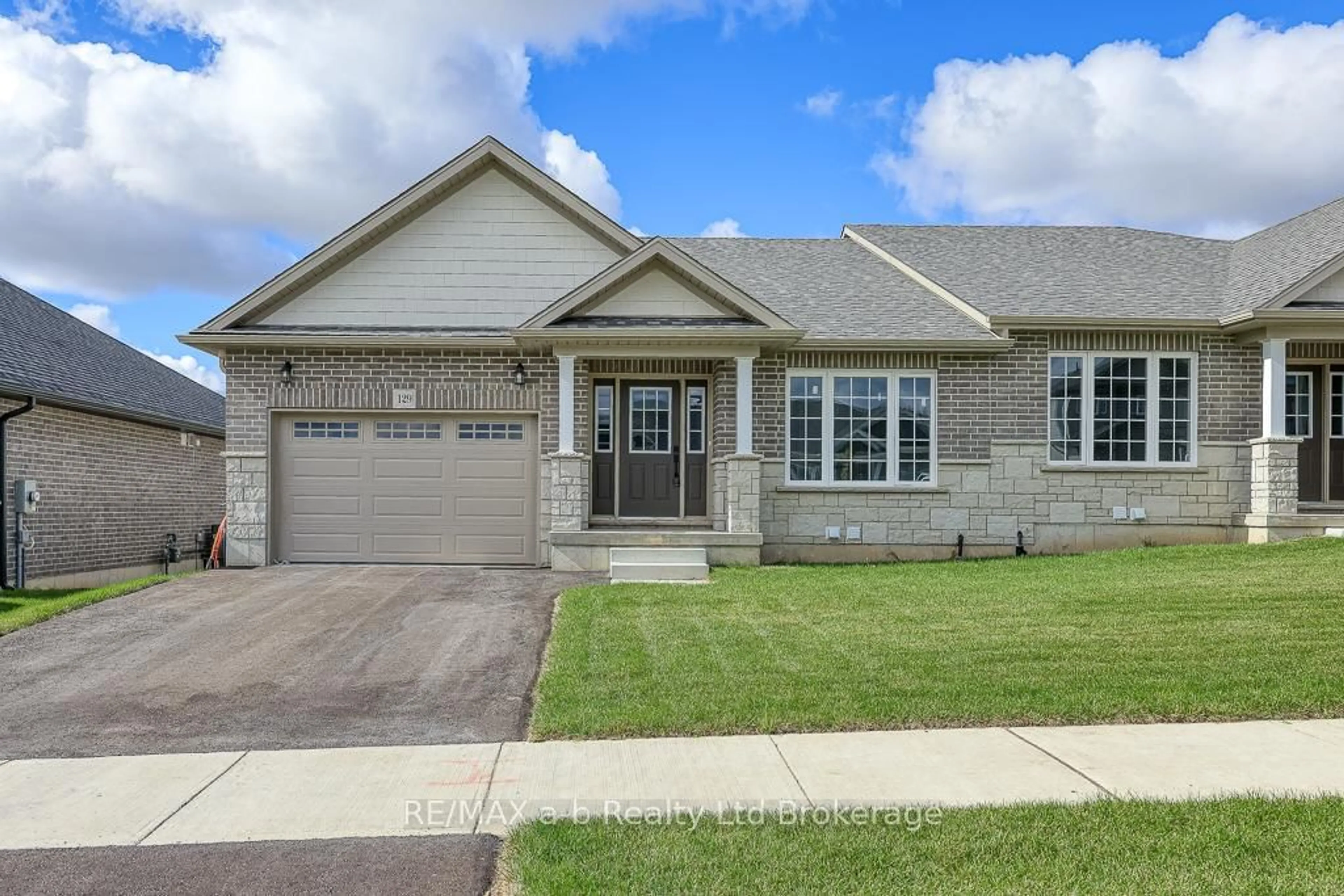 Home with brick exterior material, street for 129 Lossing Dr, Norwich Ontario N0J 1P0