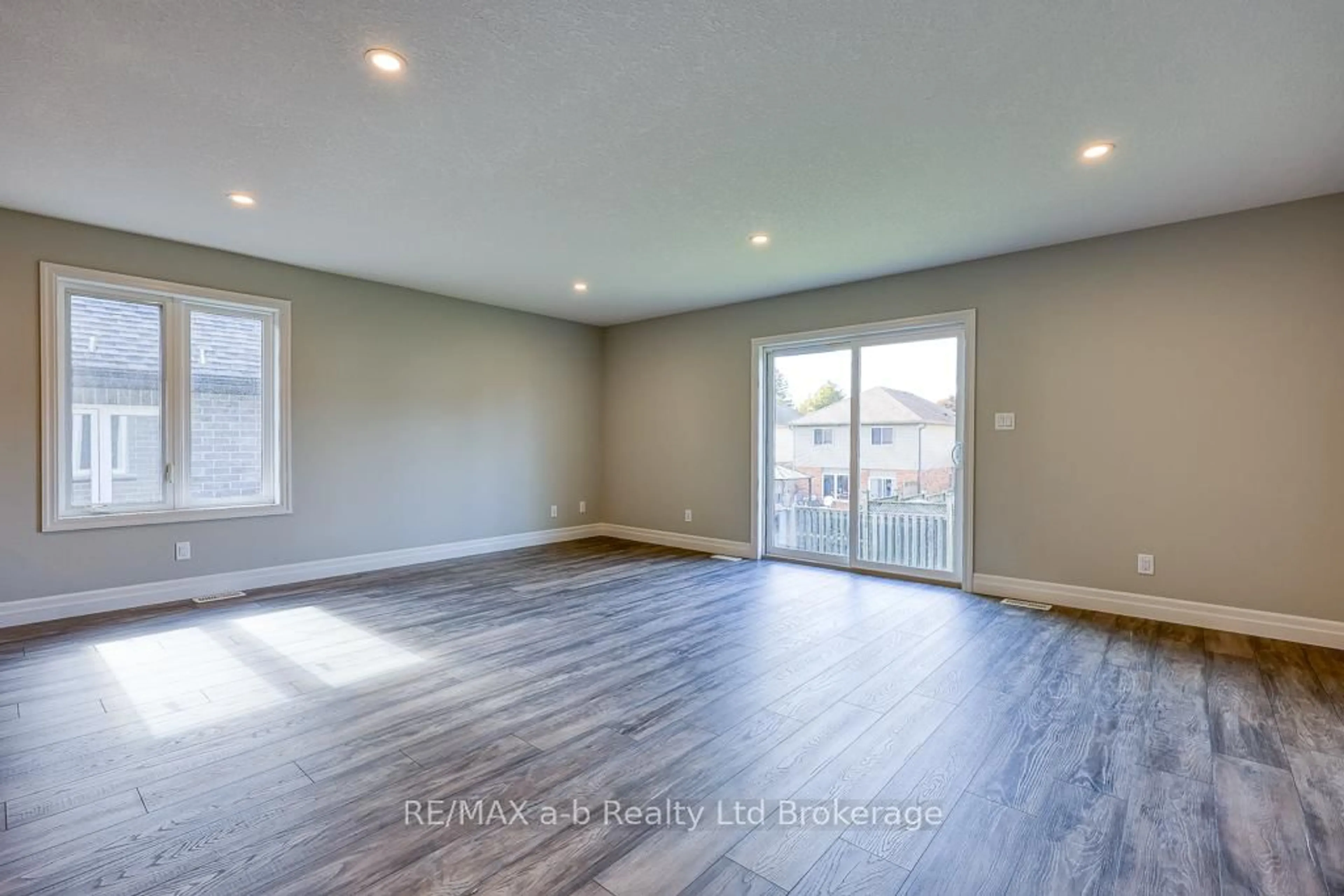 A pic of a room for 129 Lossing Dr, Norwich Ontario N0J 1P0