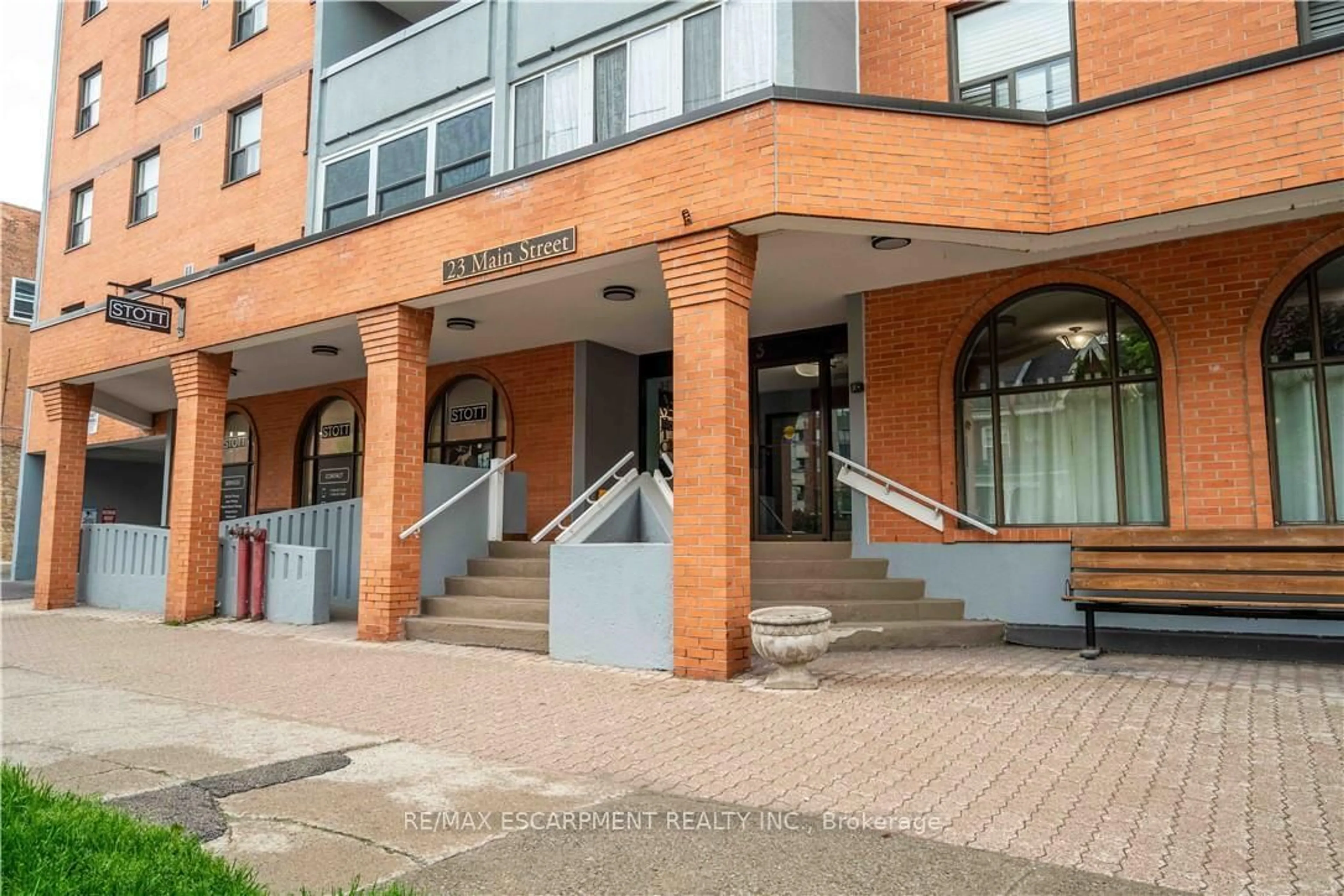 Unknown for 23 Main St #502, Hamilton Ontario L9H 2P7