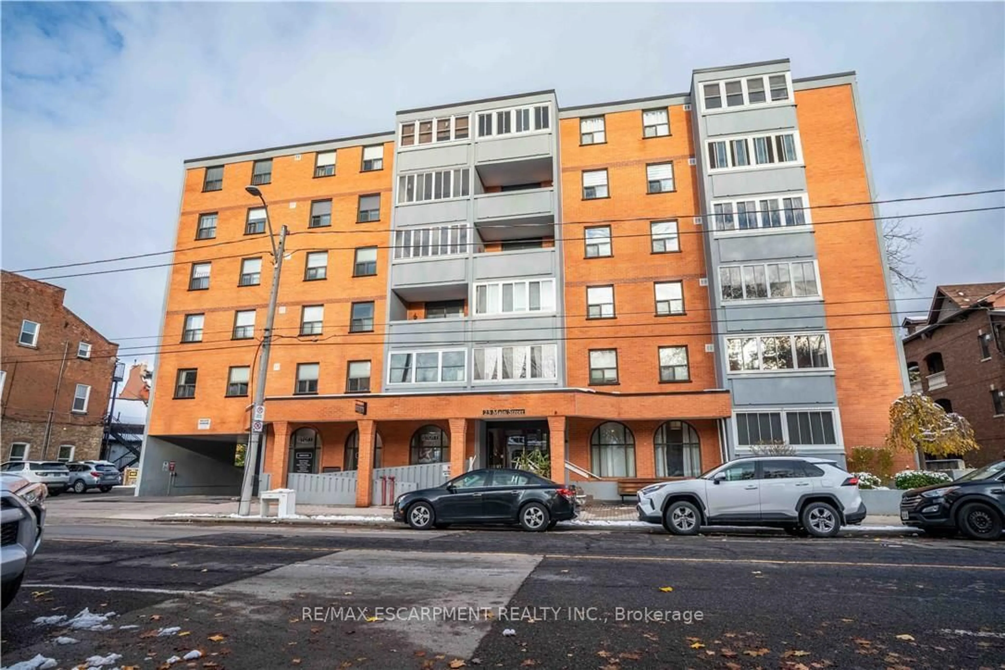 Unknown for 23 Main St #502, Hamilton Ontario L9H 2P7
