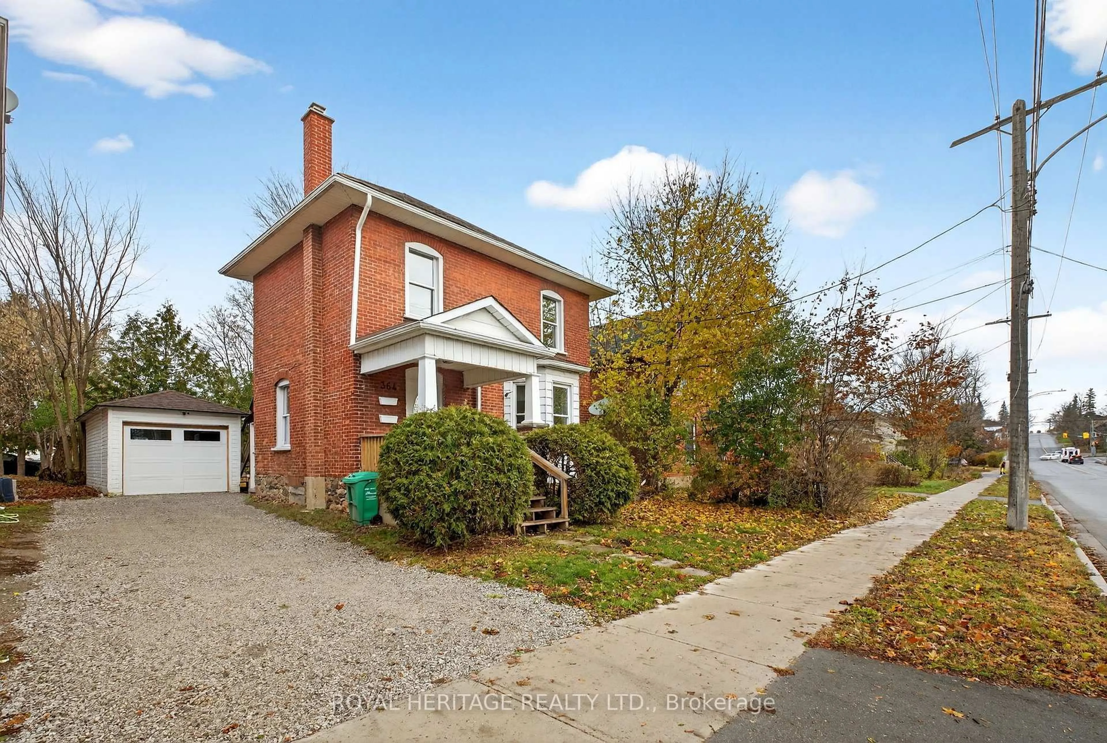 Home with brick exterior material, street for 364 Parkhill Rd, Peterborough Ontario K9H 3J1