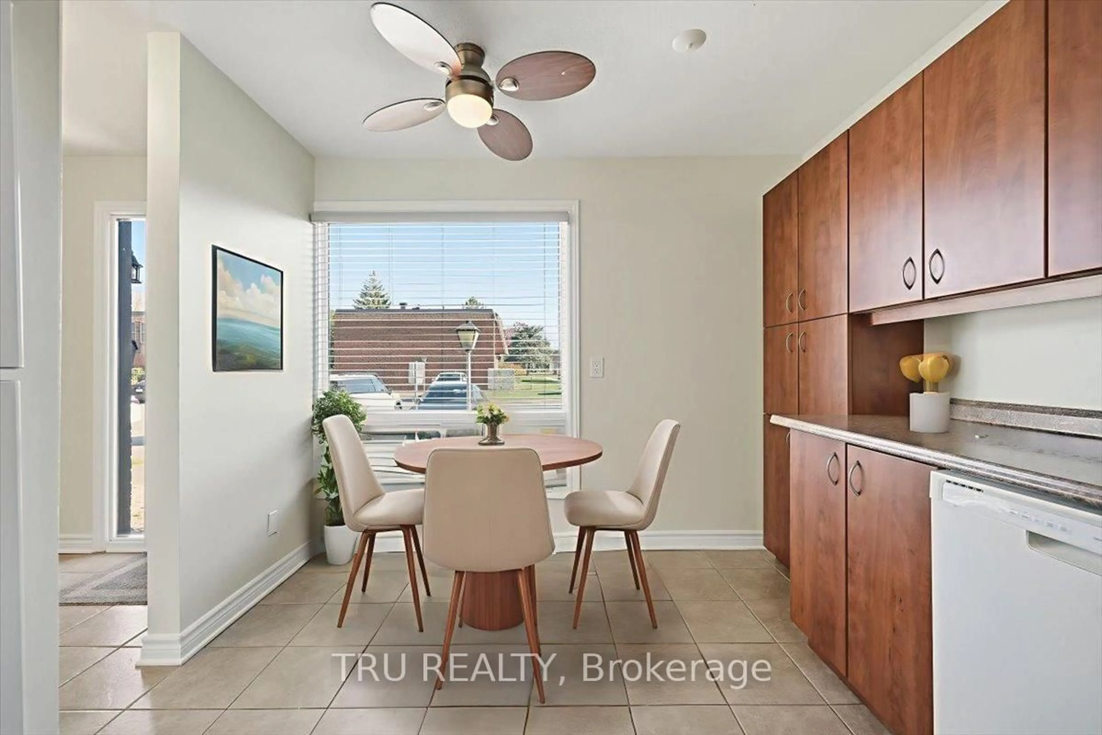 Unknown for 2290 Cotters Cres #302, Ottawa Ontario K1V 8Y6