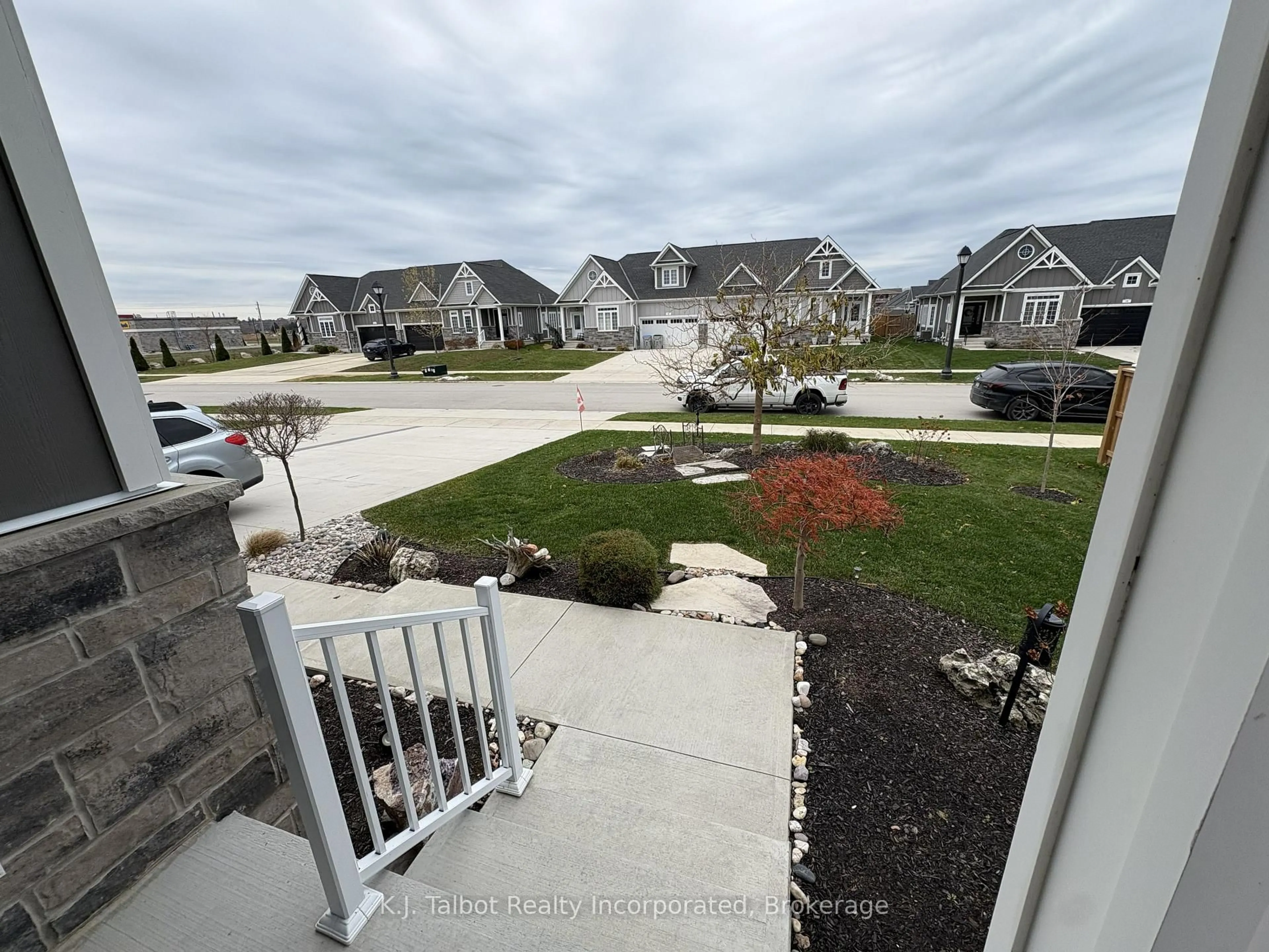 A pic from outside/outdoor area/front of a property/back of a property/a pic from drone, unknown for 18 Tattersall Lane, Lambton Shores Ontario N0M 1T0