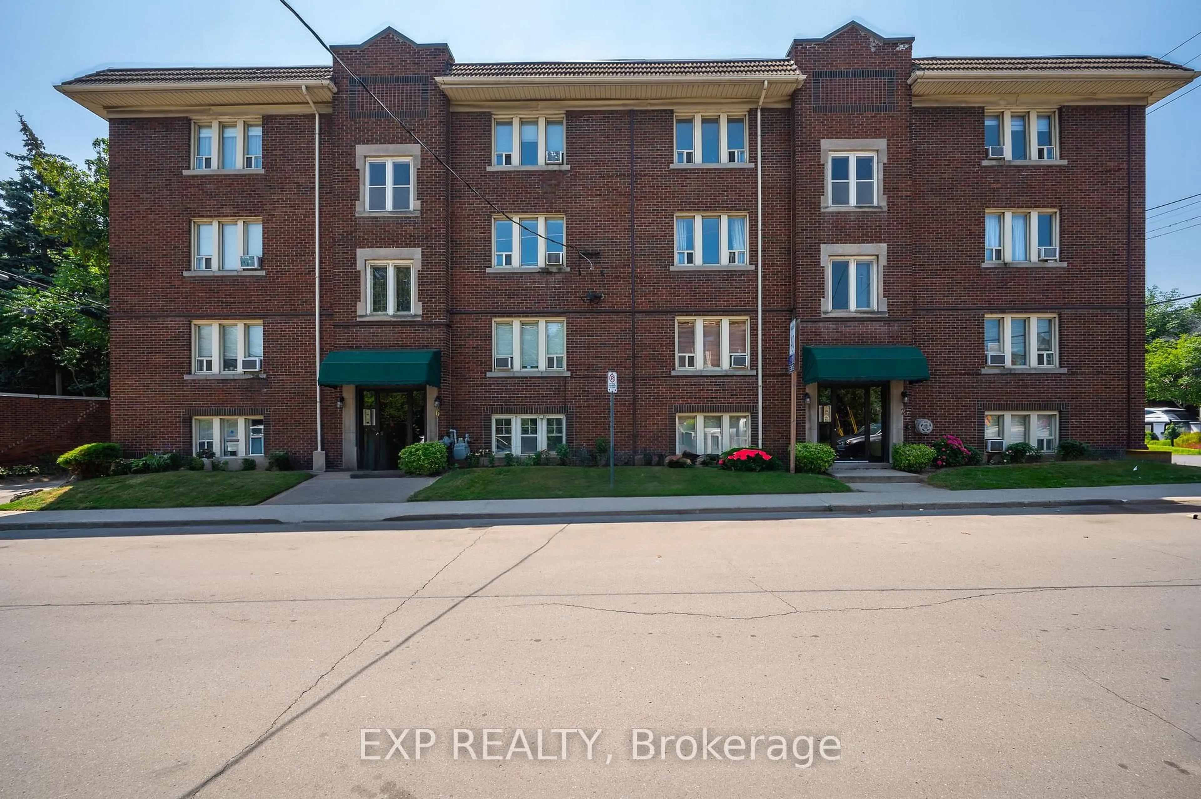 Unknown for 6 Vineland Ave #22, Hamilton Ontario L8M 1R4