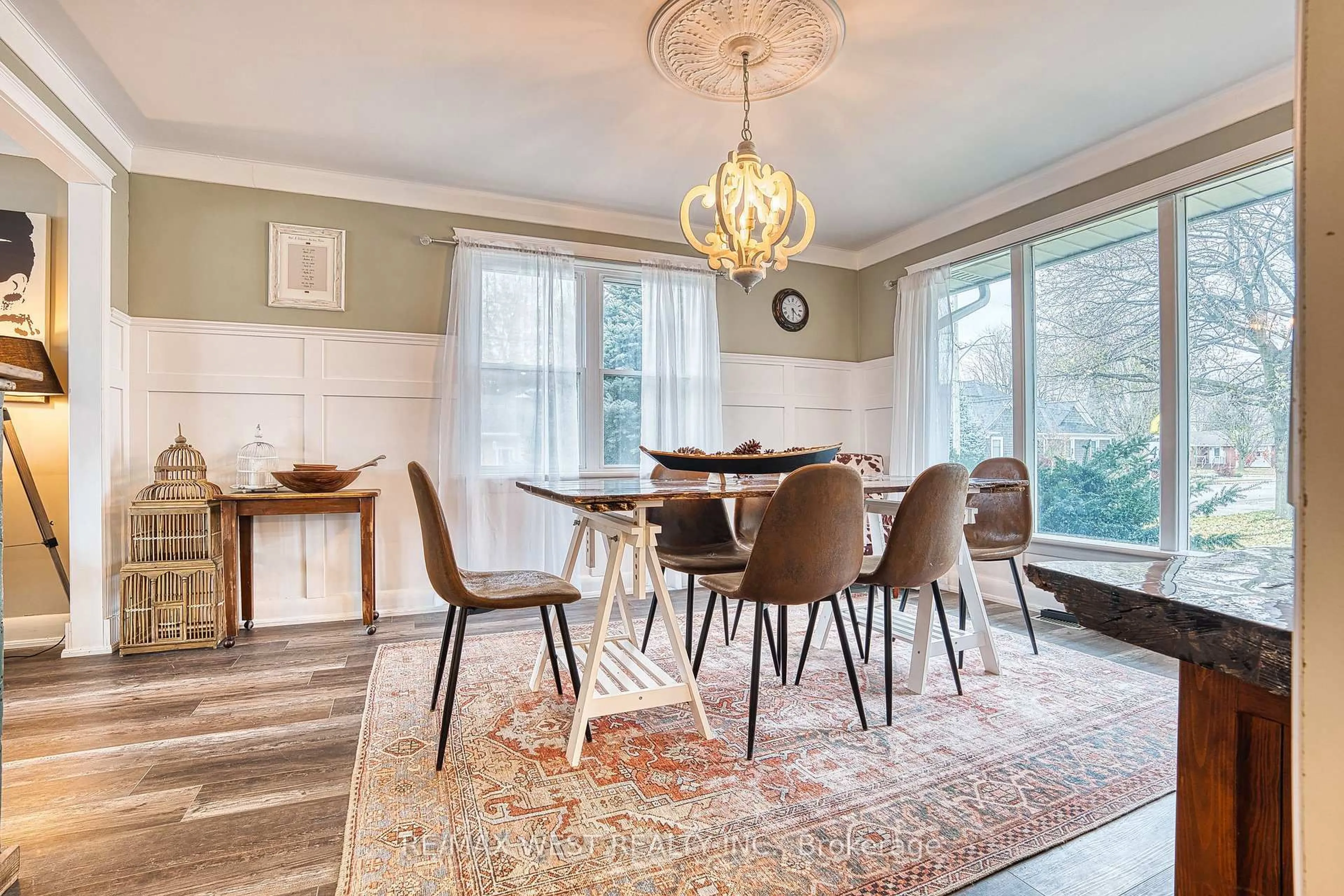 Dining room, unknown for 16 First St, Woolwich Ontario N3B 1H1