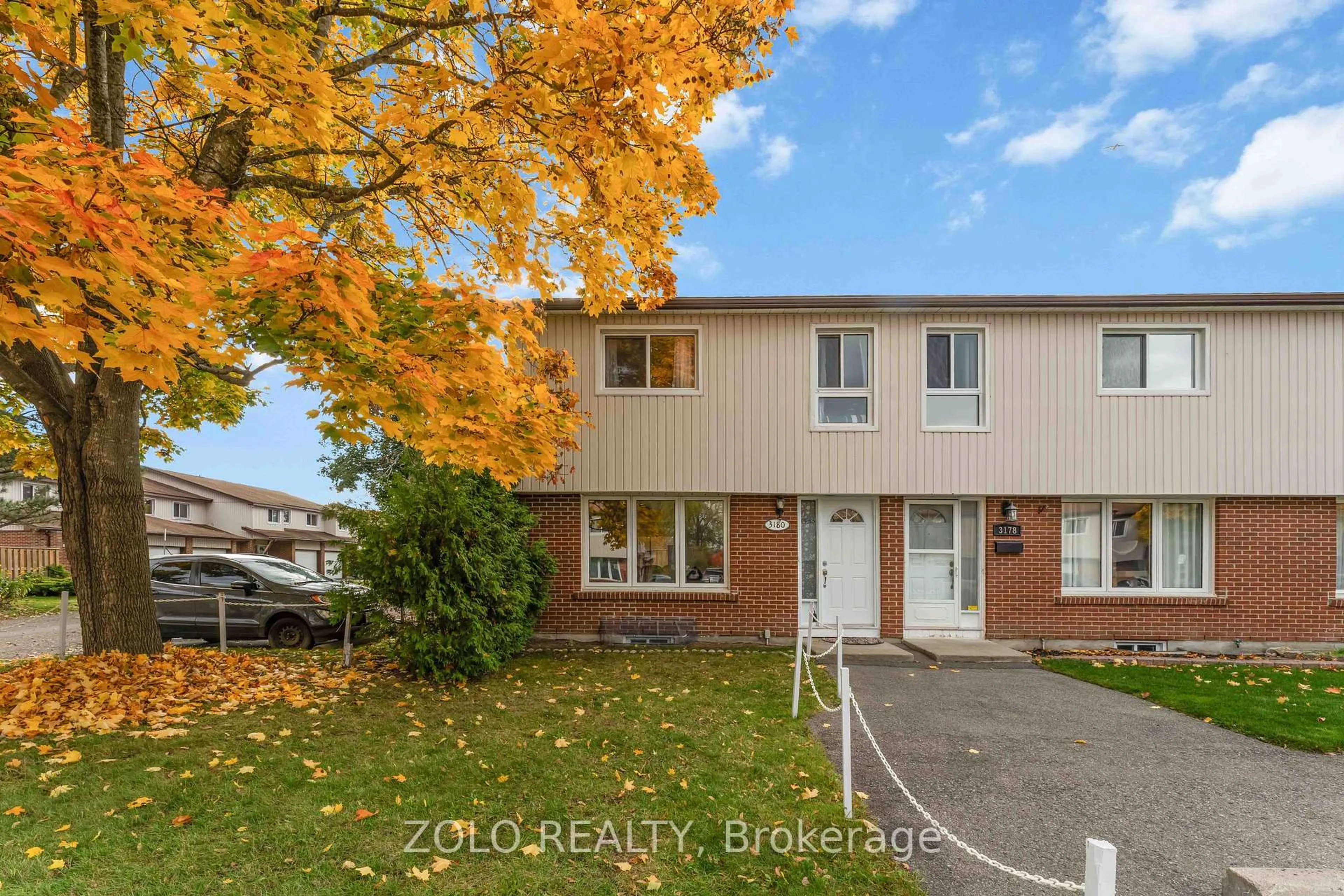 A pic from outside/outdoor area/front of a property/back of a property/a pic from drone, street for 3180 Bannon Way #85, Ottawa Ontario K1T 1T1