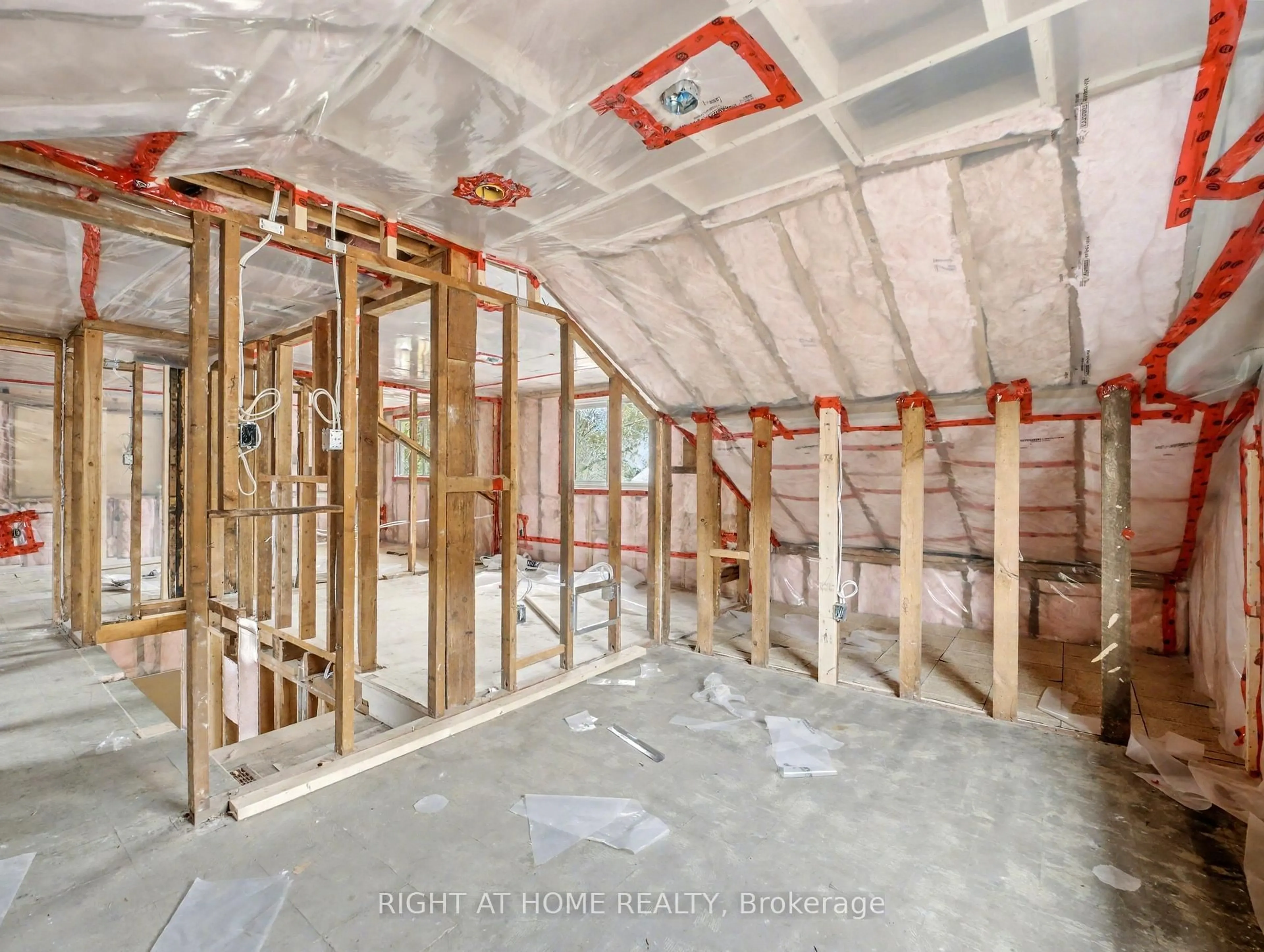 A pic of a room for 178 Main St, Grimsby Ontario L3M 1S3