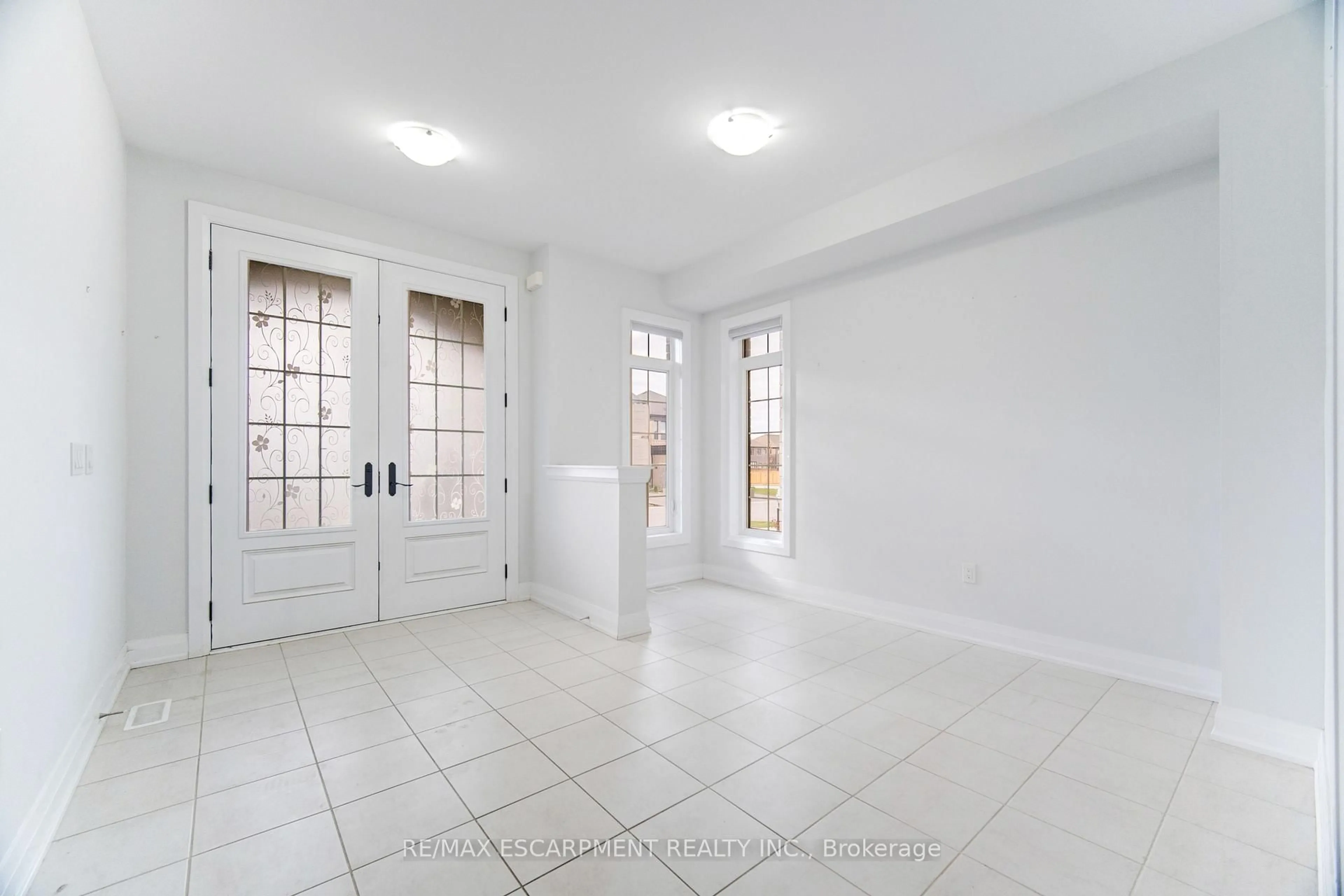 Unknown for 1095 Edinburgh Dr, Woodstock Ontario N4T 0M6