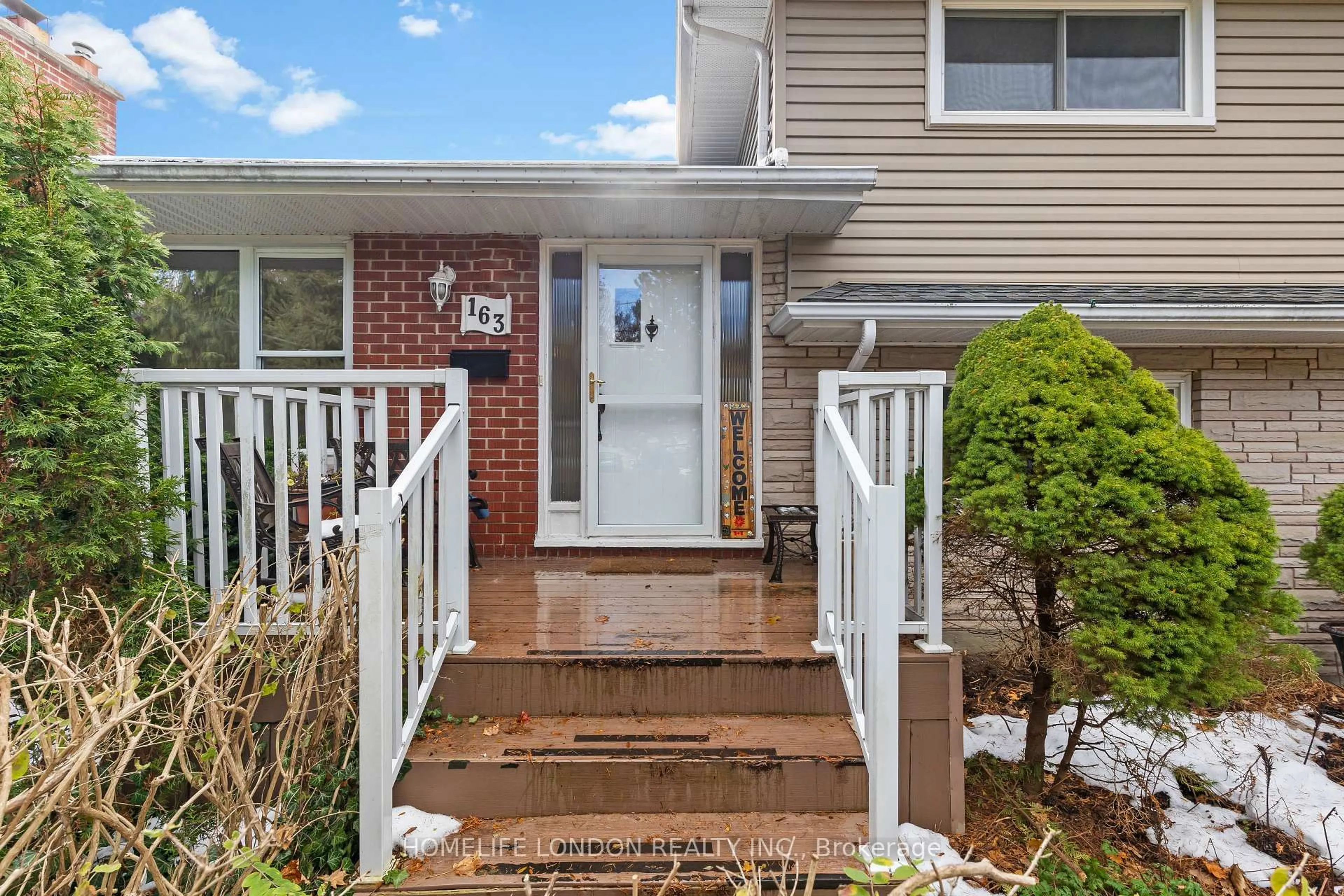 Unknown for 163 Centre St, London South Ontario N6J 1T7