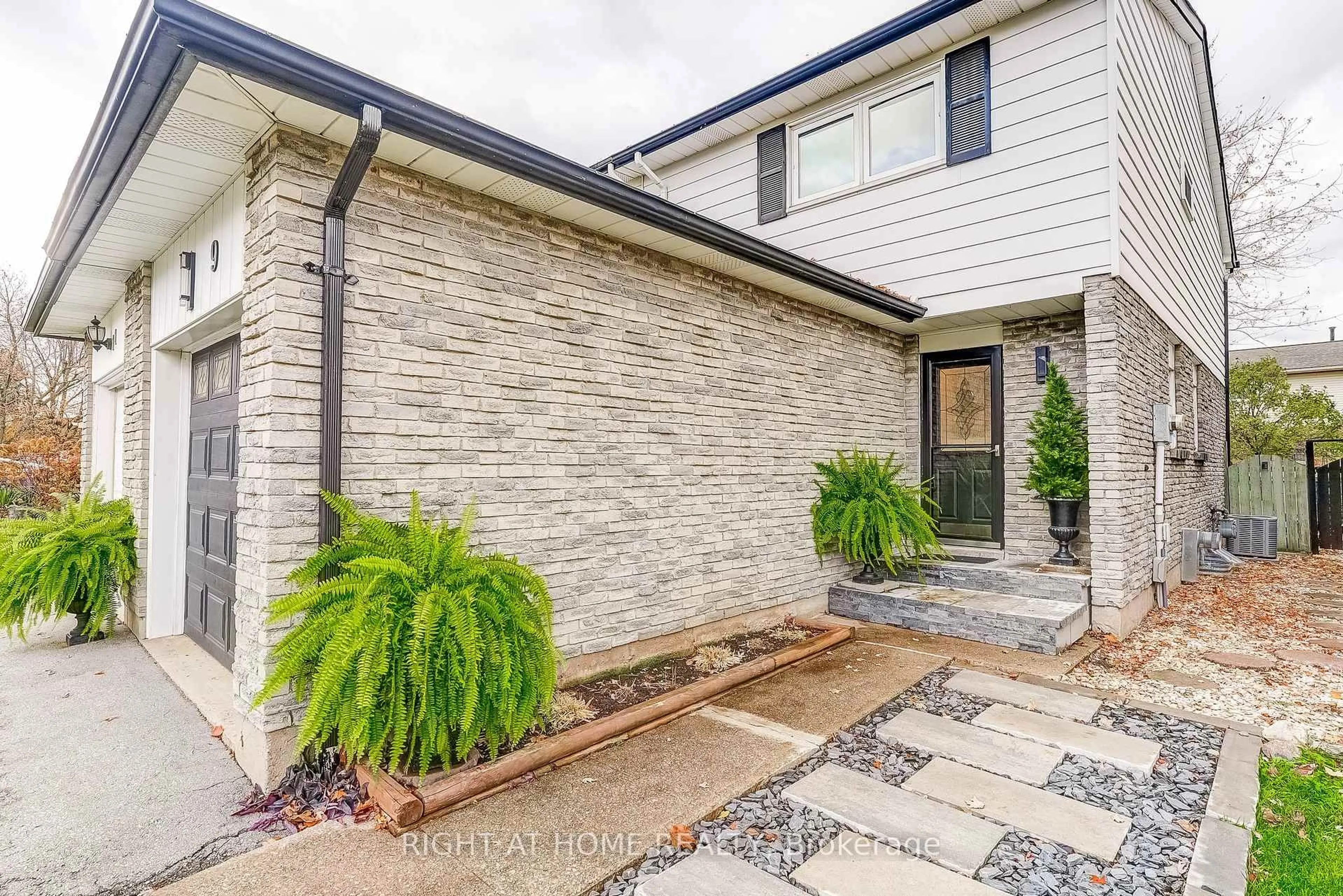 Home with brick exterior material, street for 9 Aspen Crt, Hamilton Ontario L8B 0A7