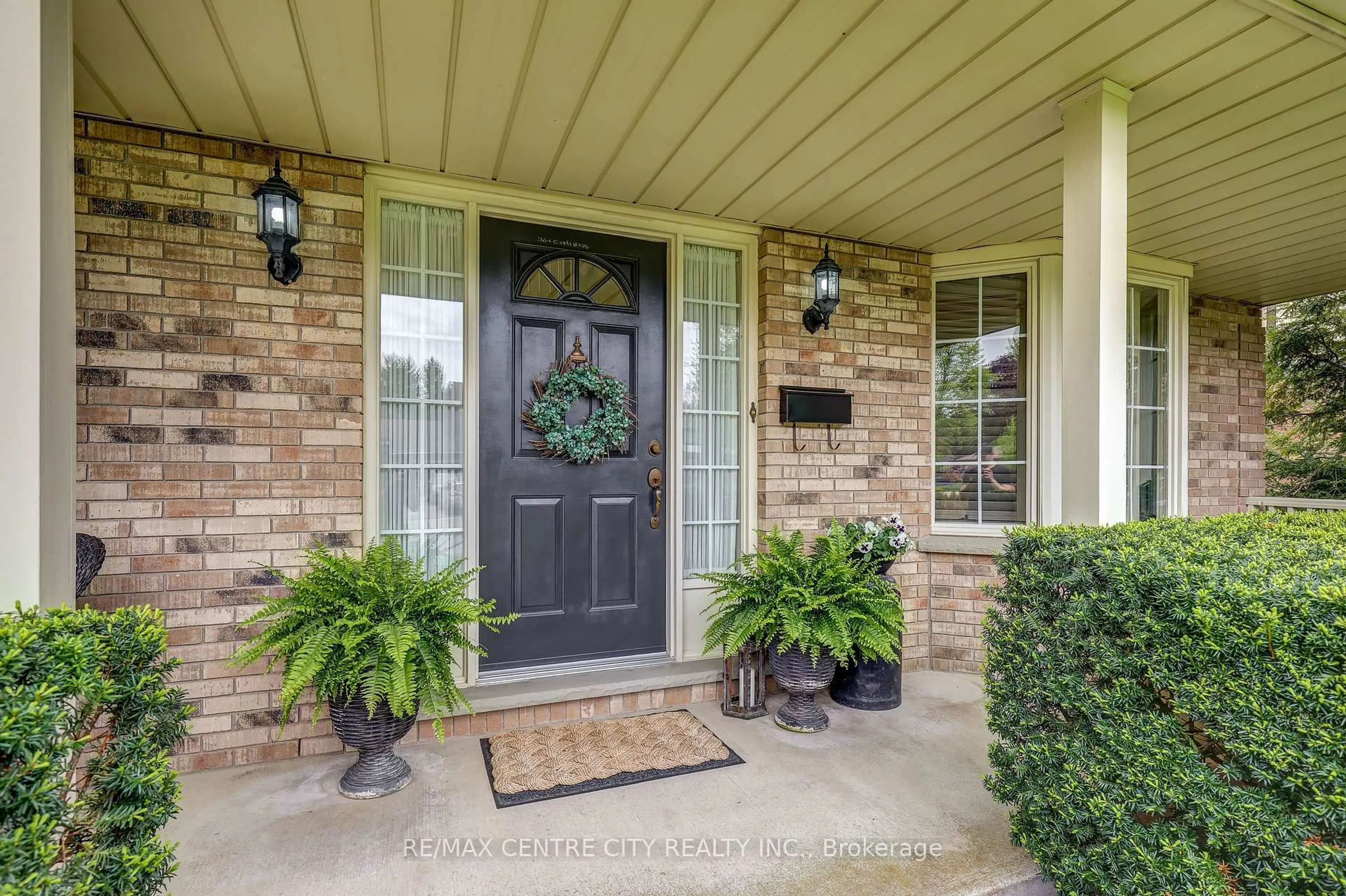 Unknown for 39830 Shady Lane Cres, Southwold Ontario N5P 3T2