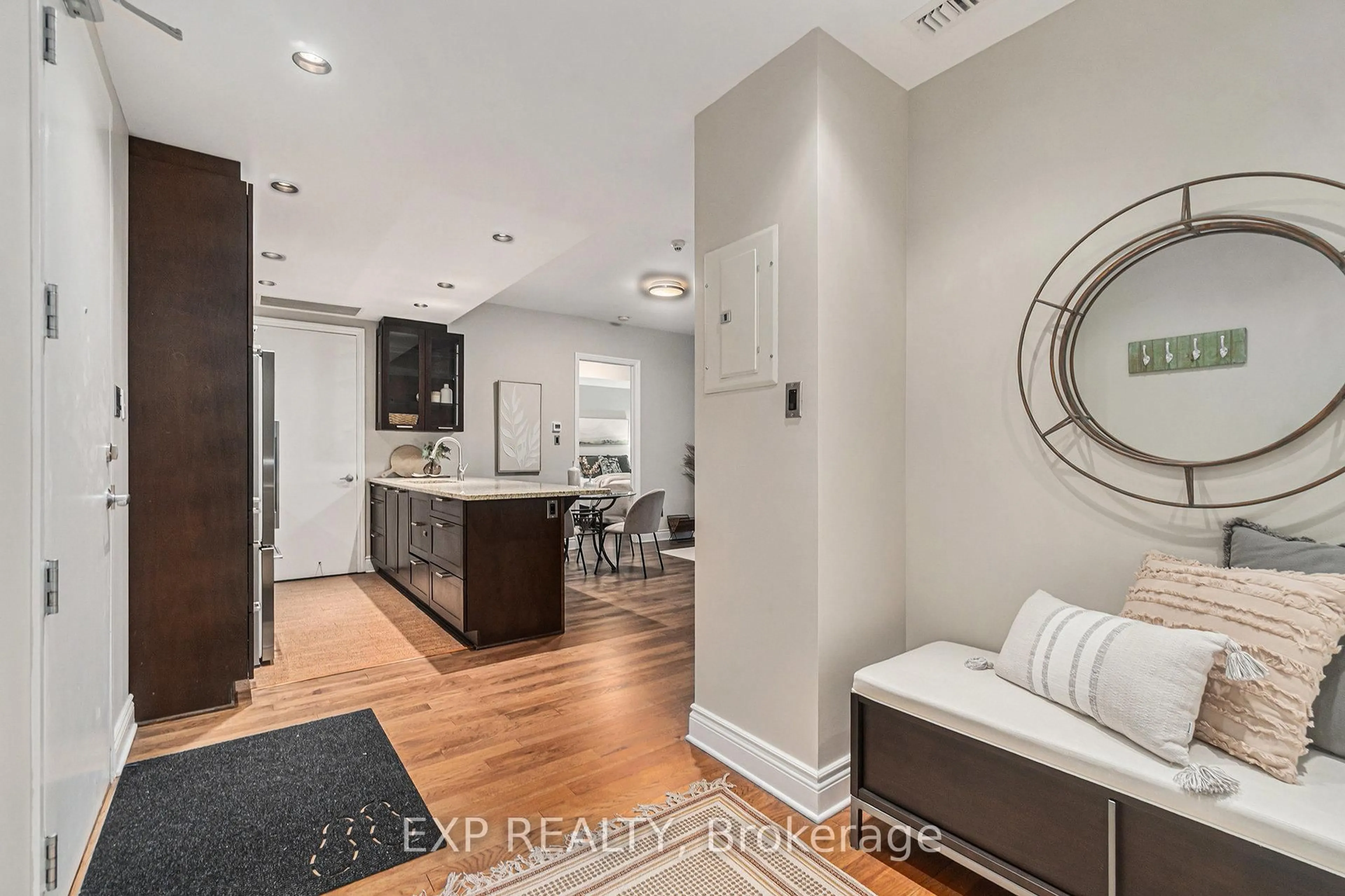 Unknown for 327 Breezehill Ave #403, Ottawa Ontario K1Y 1R6