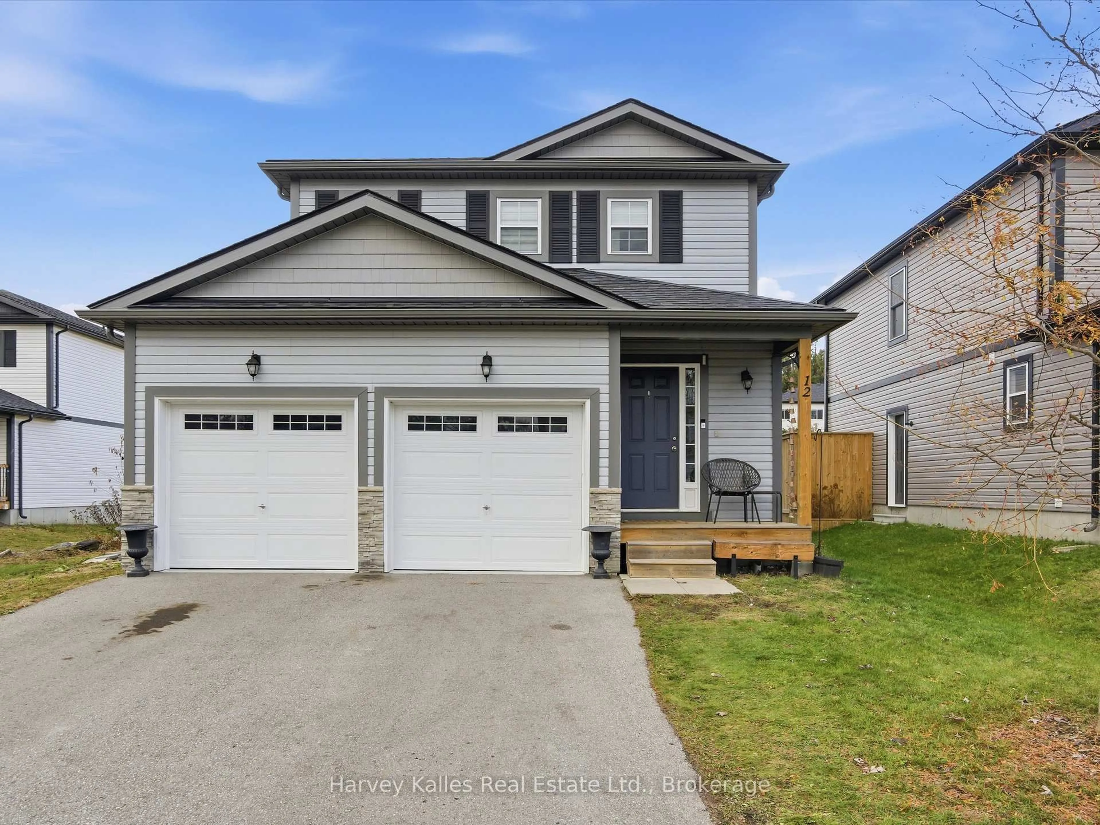 Home with vinyl exterior material, street for 12 QUINN FOREST Dr, Bracebridge Ontario P1L 1W9