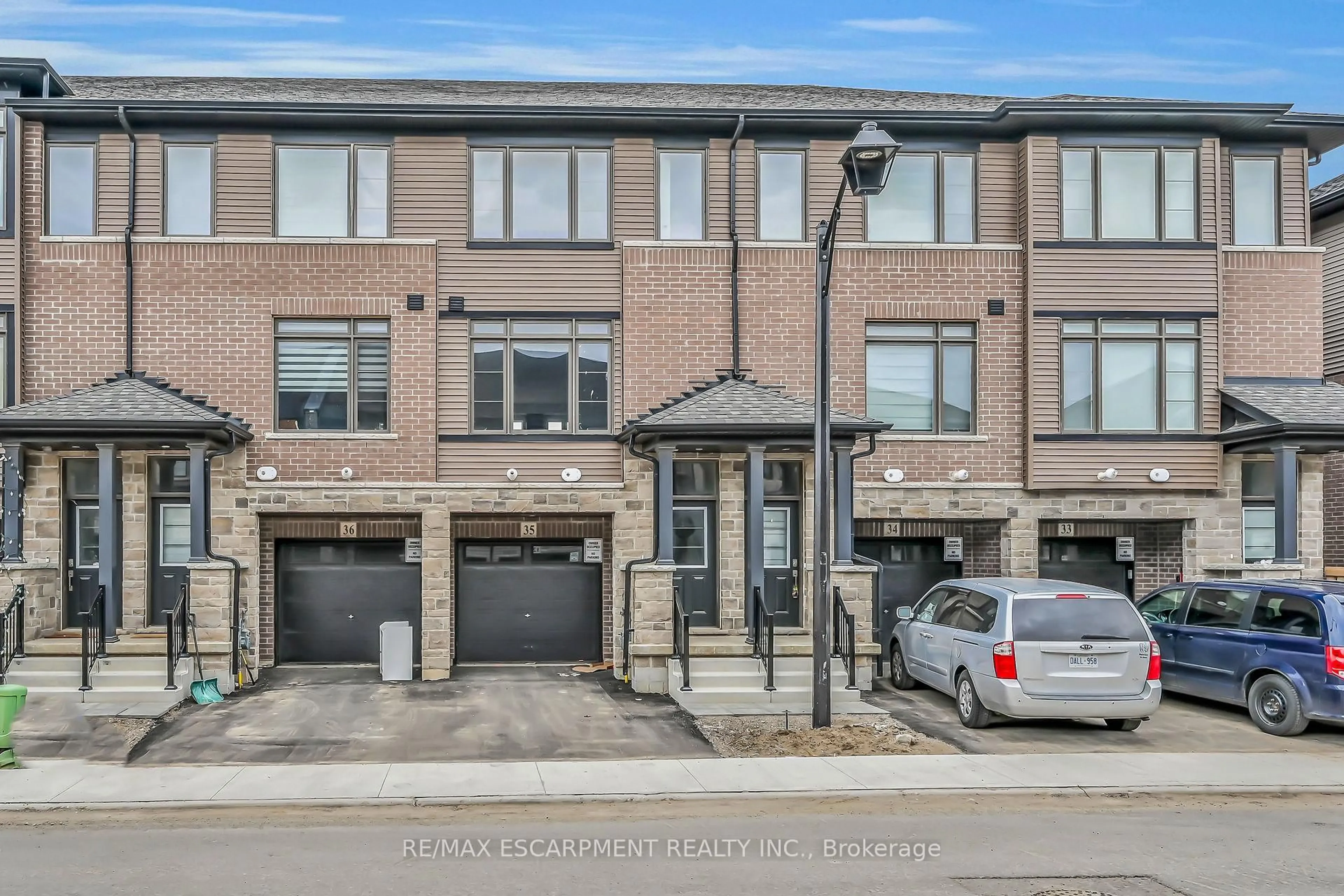 Home with brick exterior material, street for 120 COURT Dr #35, Brant Ontario N3L 0N2
