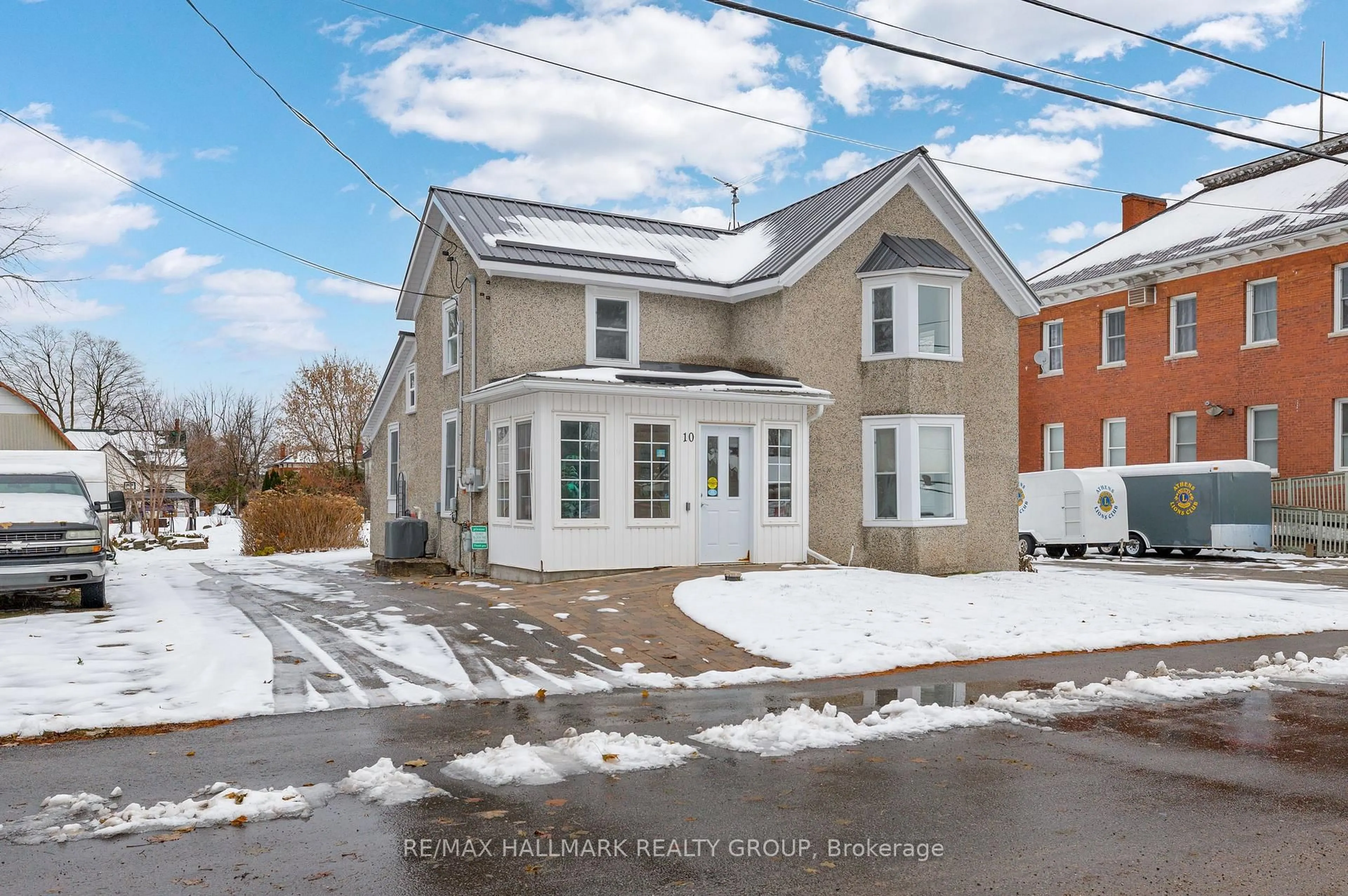 A pic from outside/outdoor area/front of a property/back of a property/a pic from drone, street for 10 Wellington St, Athens Ontario K0E 1B0