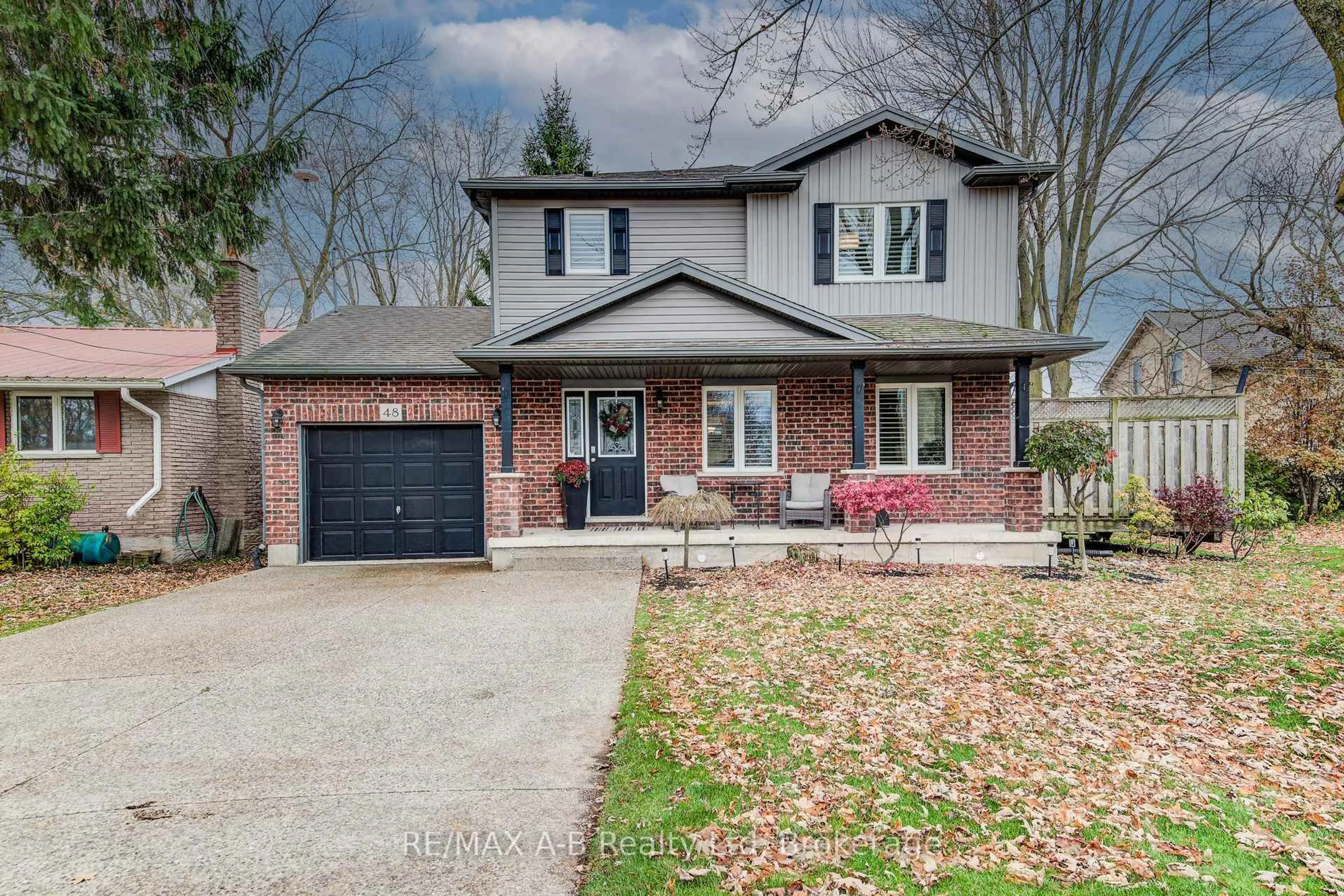 Home with brick exterior material, street for 48 Wellington St, East Zorra-Tavistock Ontario N0B 2R0