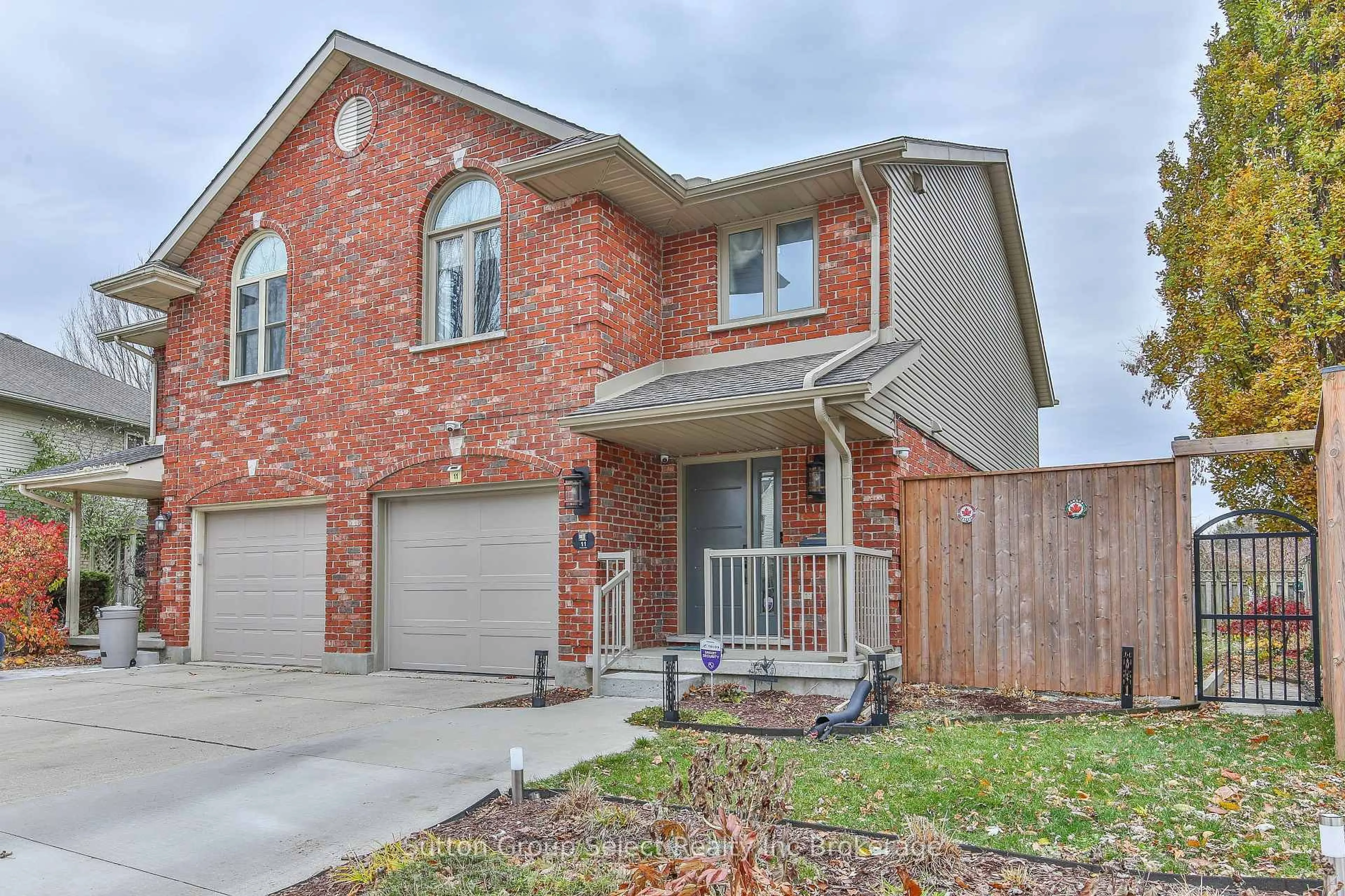 Home with brick exterior material, street for 11 Mohican Dr, Woodstock Ontario N4T 1H4