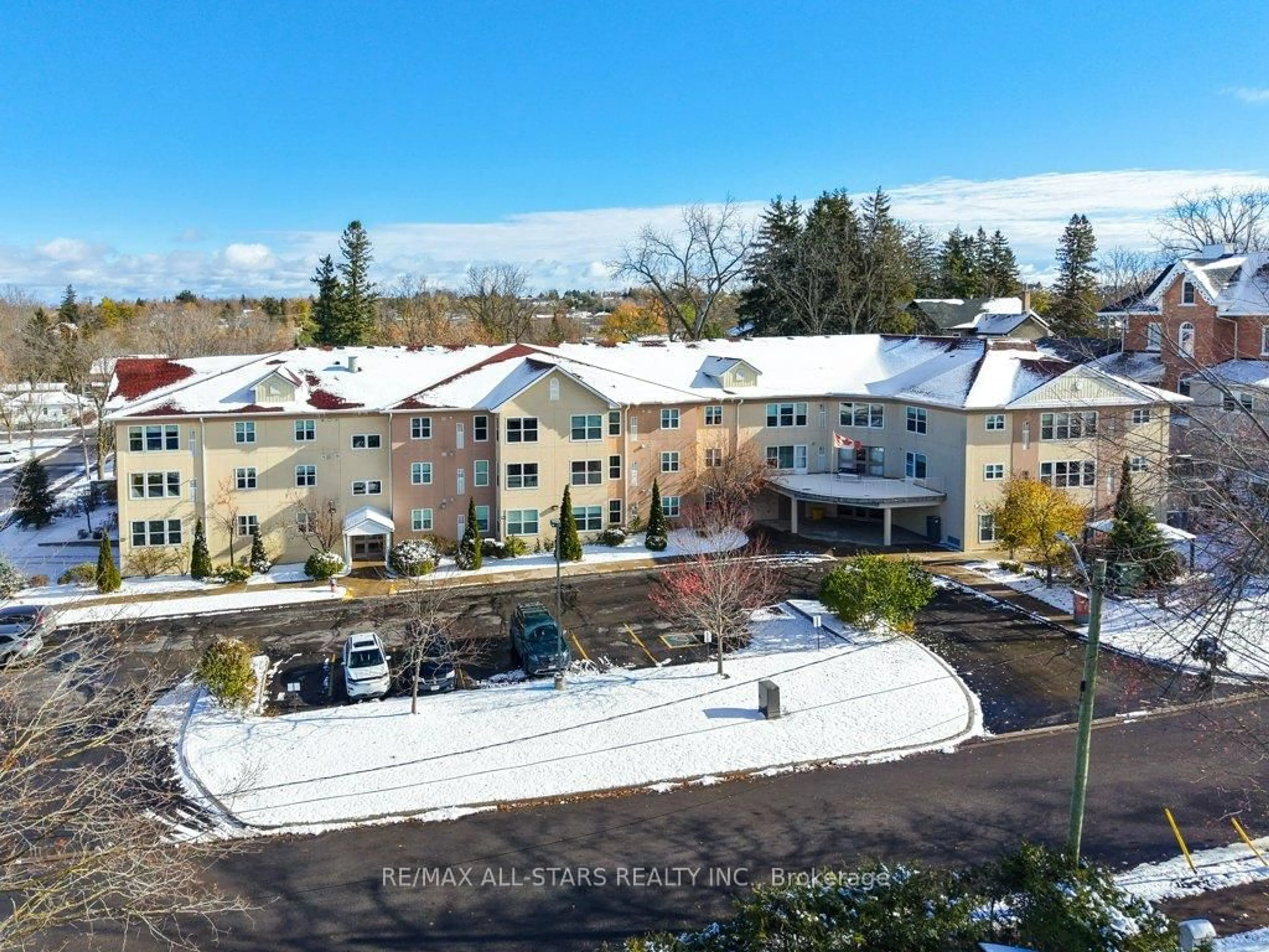 A pic from outside/outdoor area/front of a property/back of a property/a pic from drone, unknown for 8 Huron St #303, Kawartha Lakes Ontario K9V 6K3