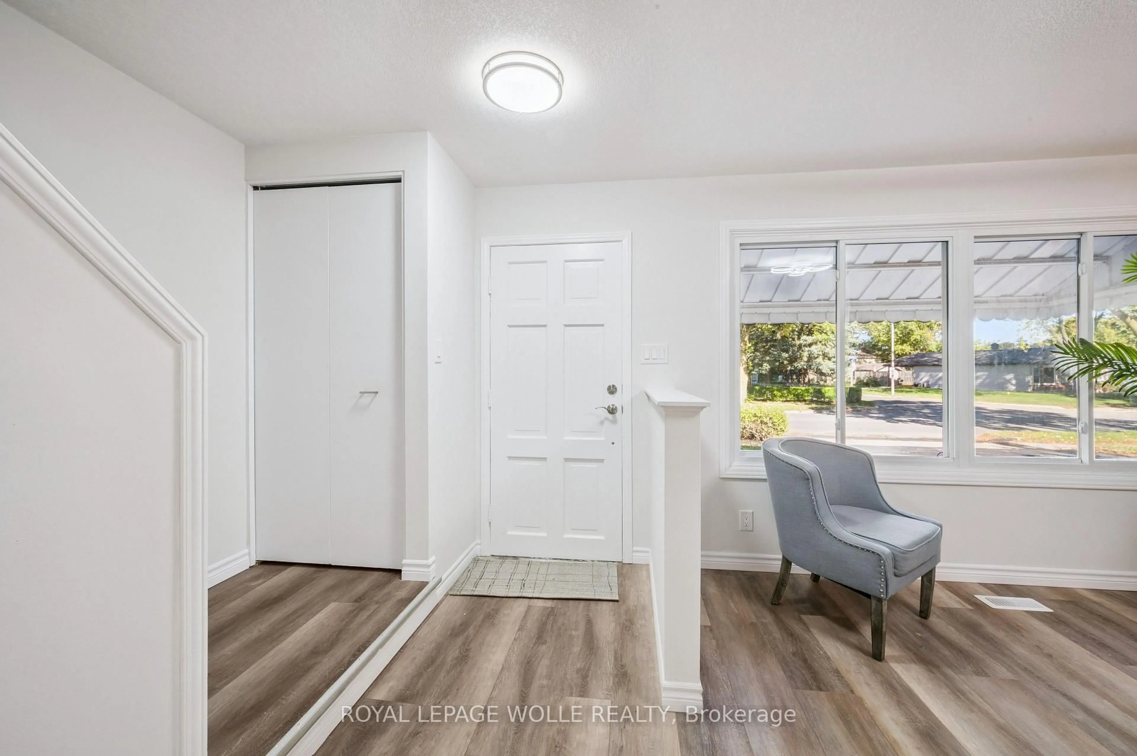 Indoor entryway for 179 Traynor Ave, Kitchener Ontario N2C 1W4