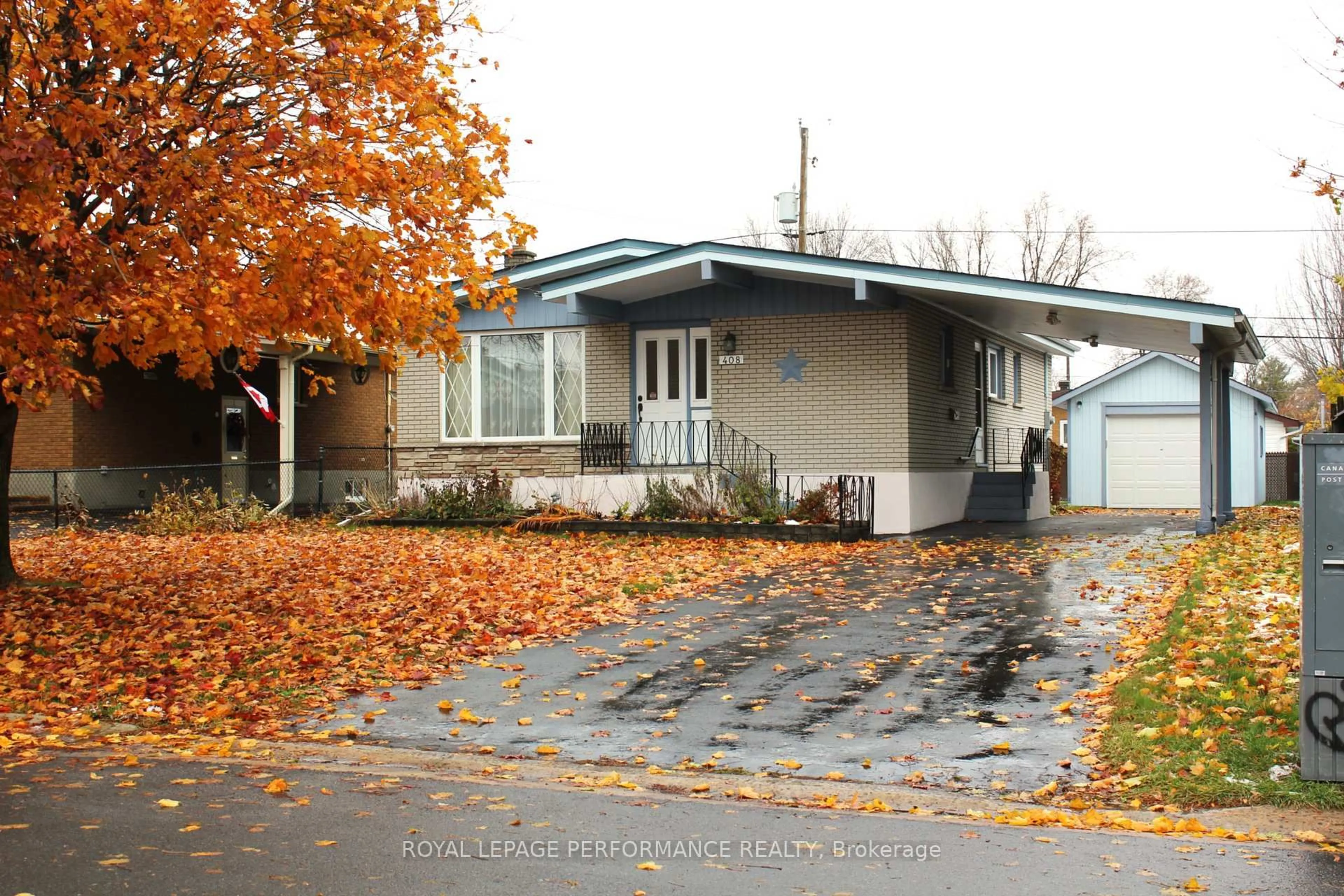 Home with vinyl exterior material, street for 408 Beach Ave, Cornwall Ontario K6H 5P1