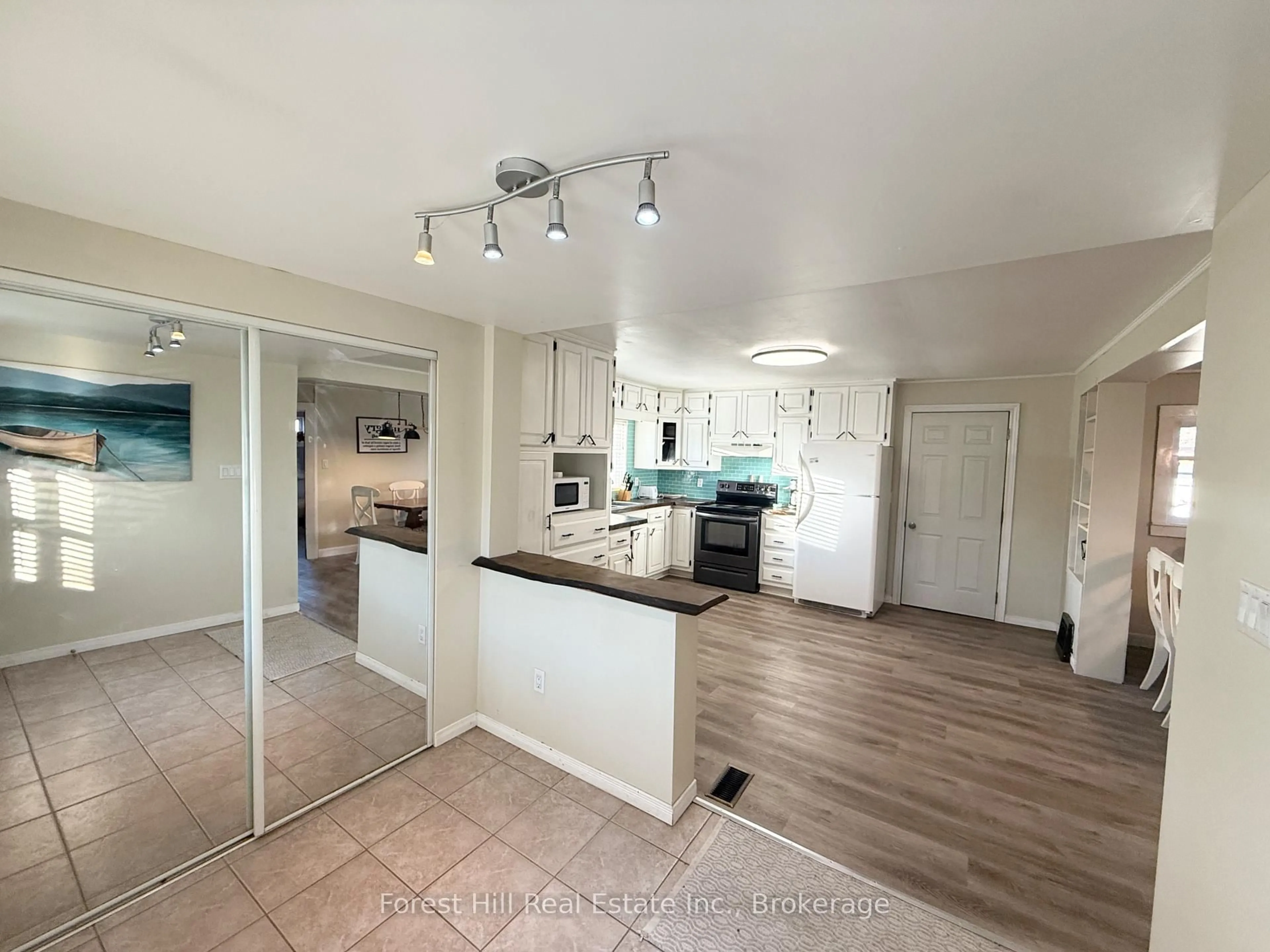 Open concept kitchen, ceramic/tile floor for 11554 Hwy 522 Highway, Parry Sound Remote Area Ontario P0H 1Y0