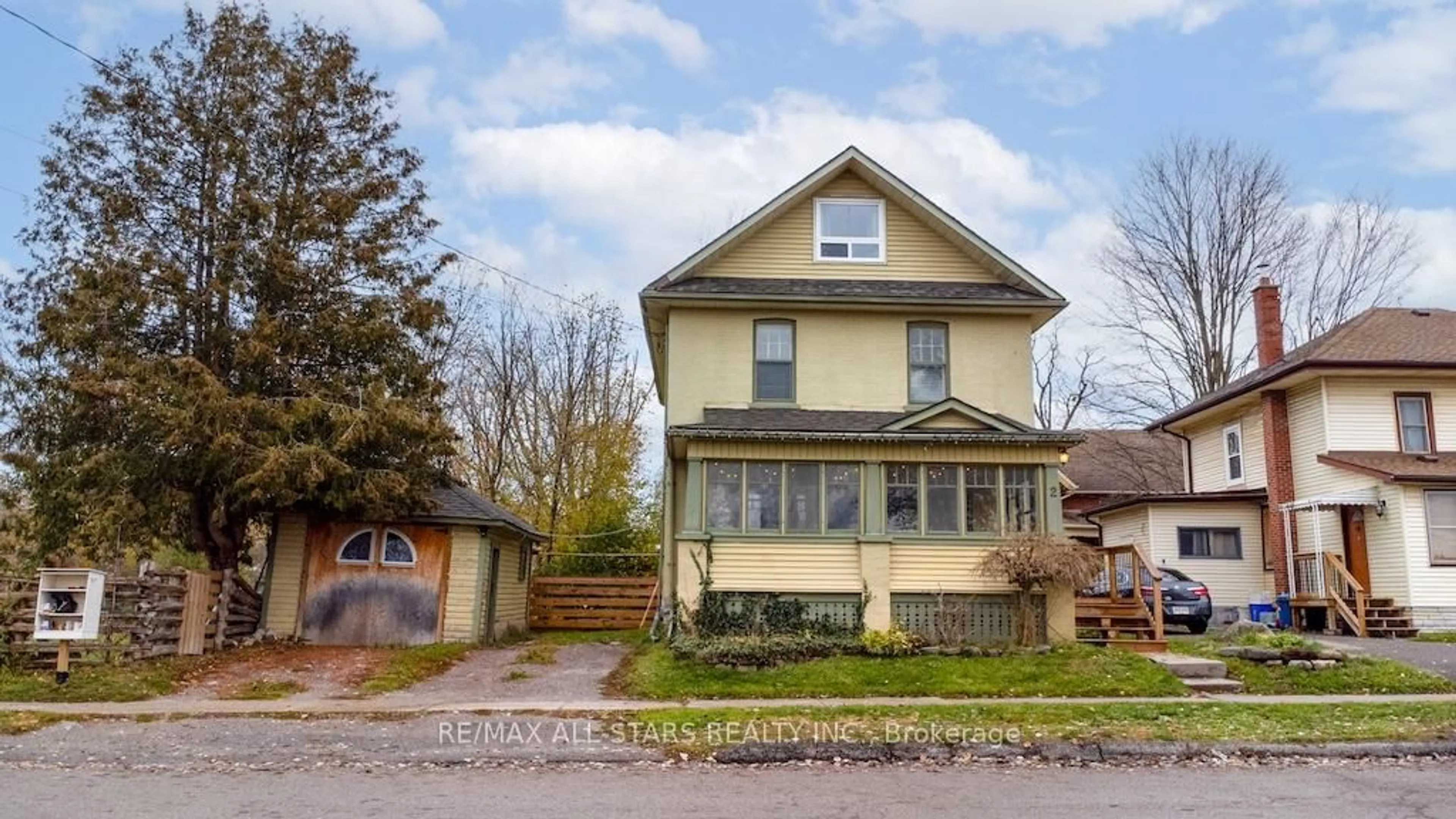 Unknown for 2 St. Patrick St, Kawartha Lakes Ontario K9V 1R1